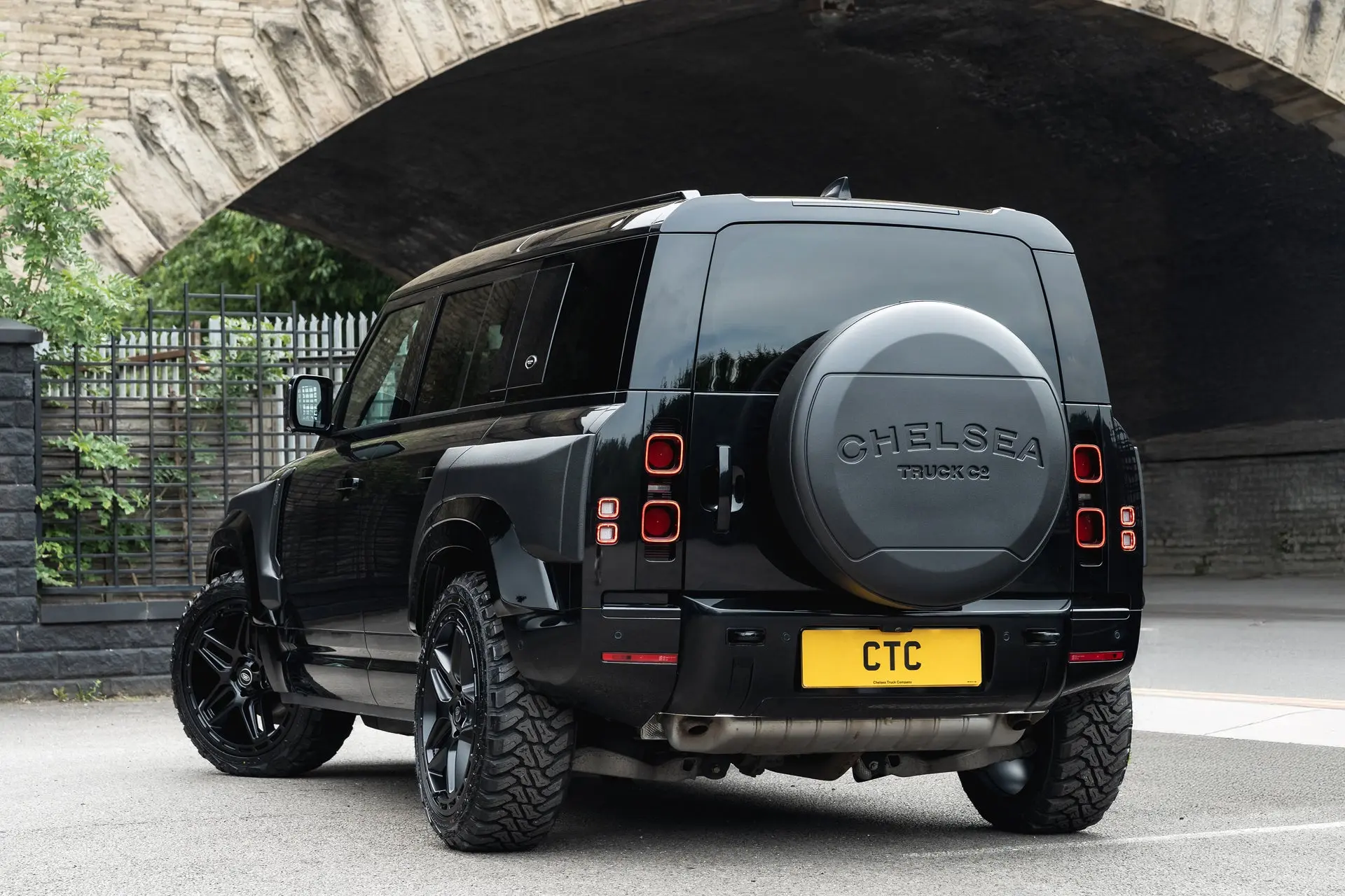 Spare Wheel Cover for Land Rover Defender (2020 Onwards) - Image 4