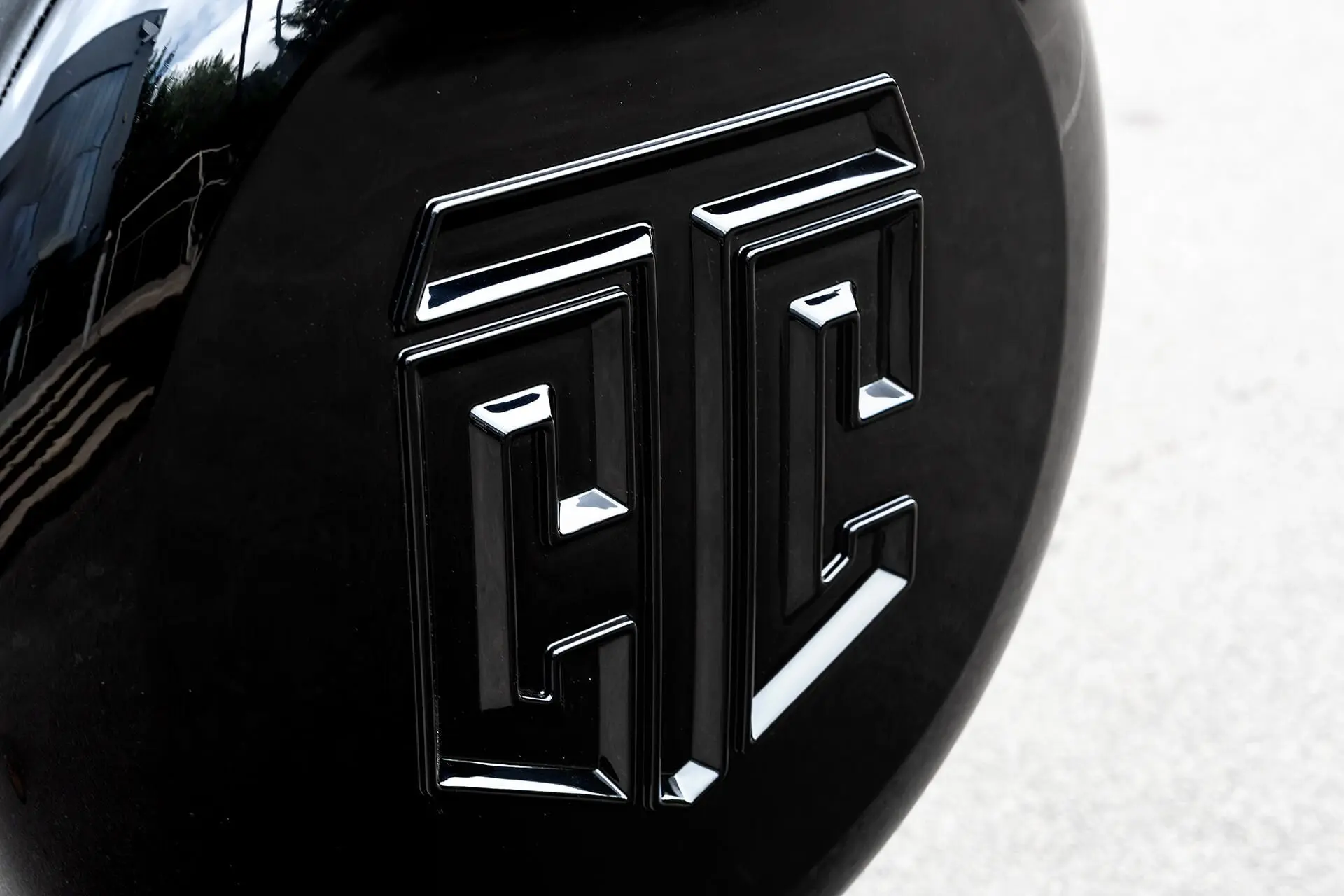 INEOS Grenadier (2023 Onwards) Crest Logo Hard Spare Wheel Cover - Image 13
