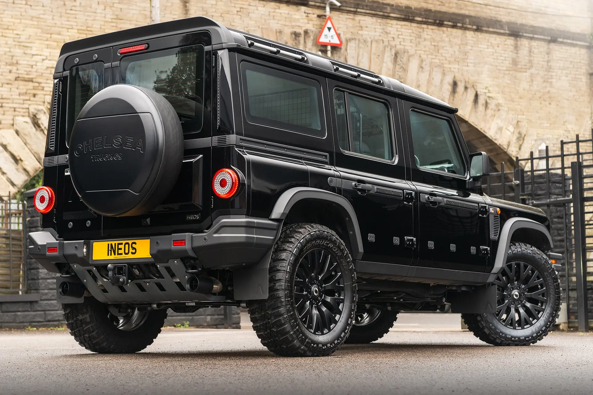 INEOS Grenadier (2023 Onwards) Black Crosshair Exhaust System - Petrol - Image 6