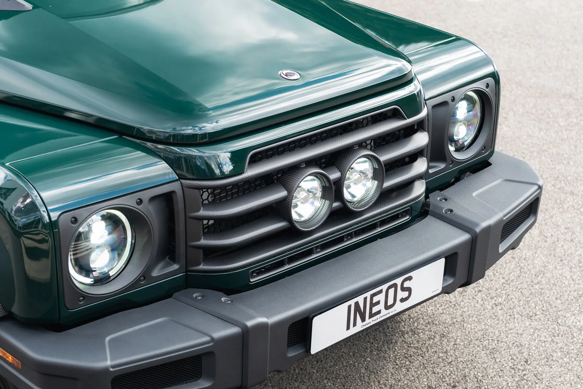 INEOS Grenadier (2023 Onwards) Exposed Matte Carbon Central Lamp Dakar Front Grille - Image 7