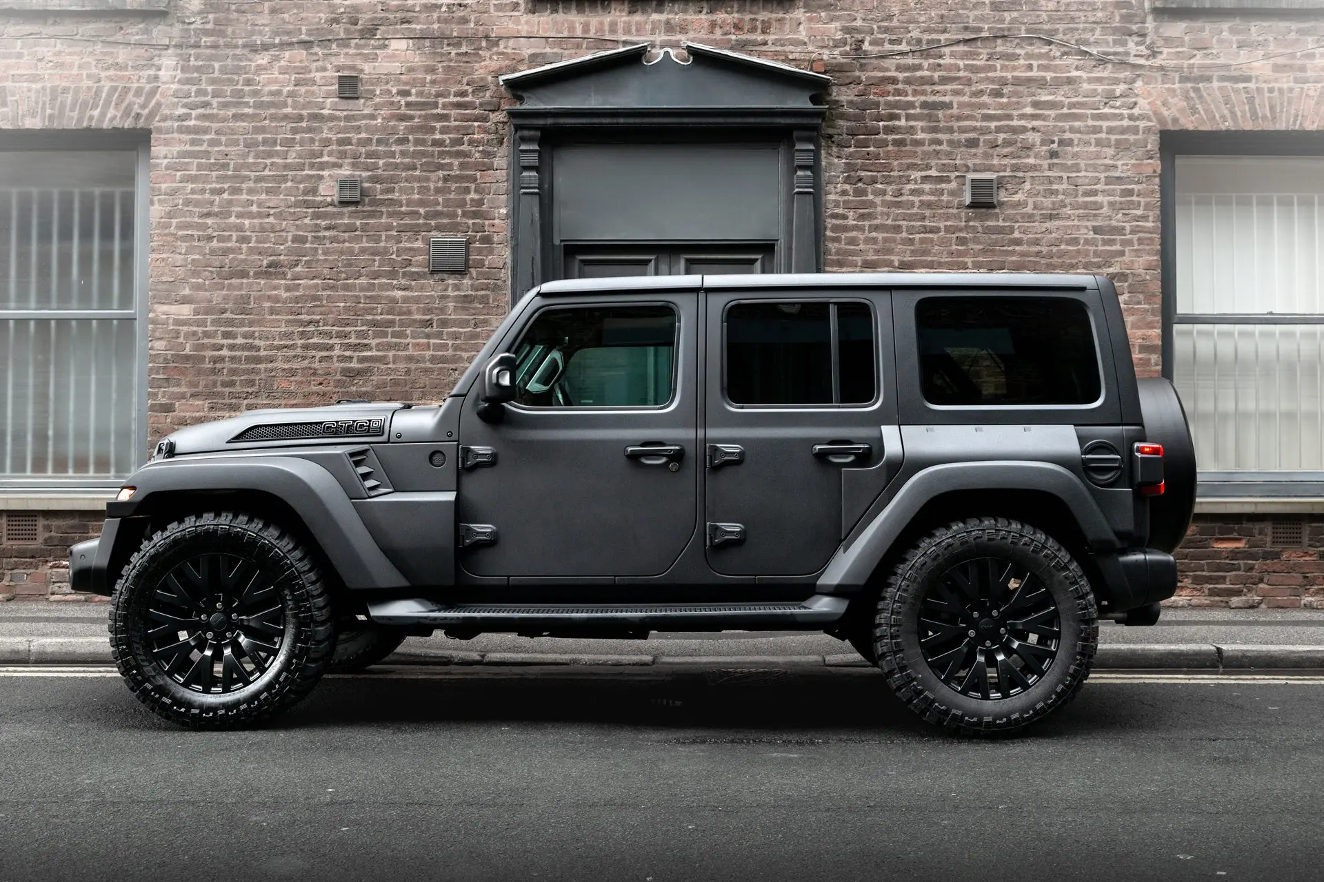 JEEP WRANGLER JL (2018 Onwards) 4 DOOR BLACK HAWK BODYKIT - Image 17