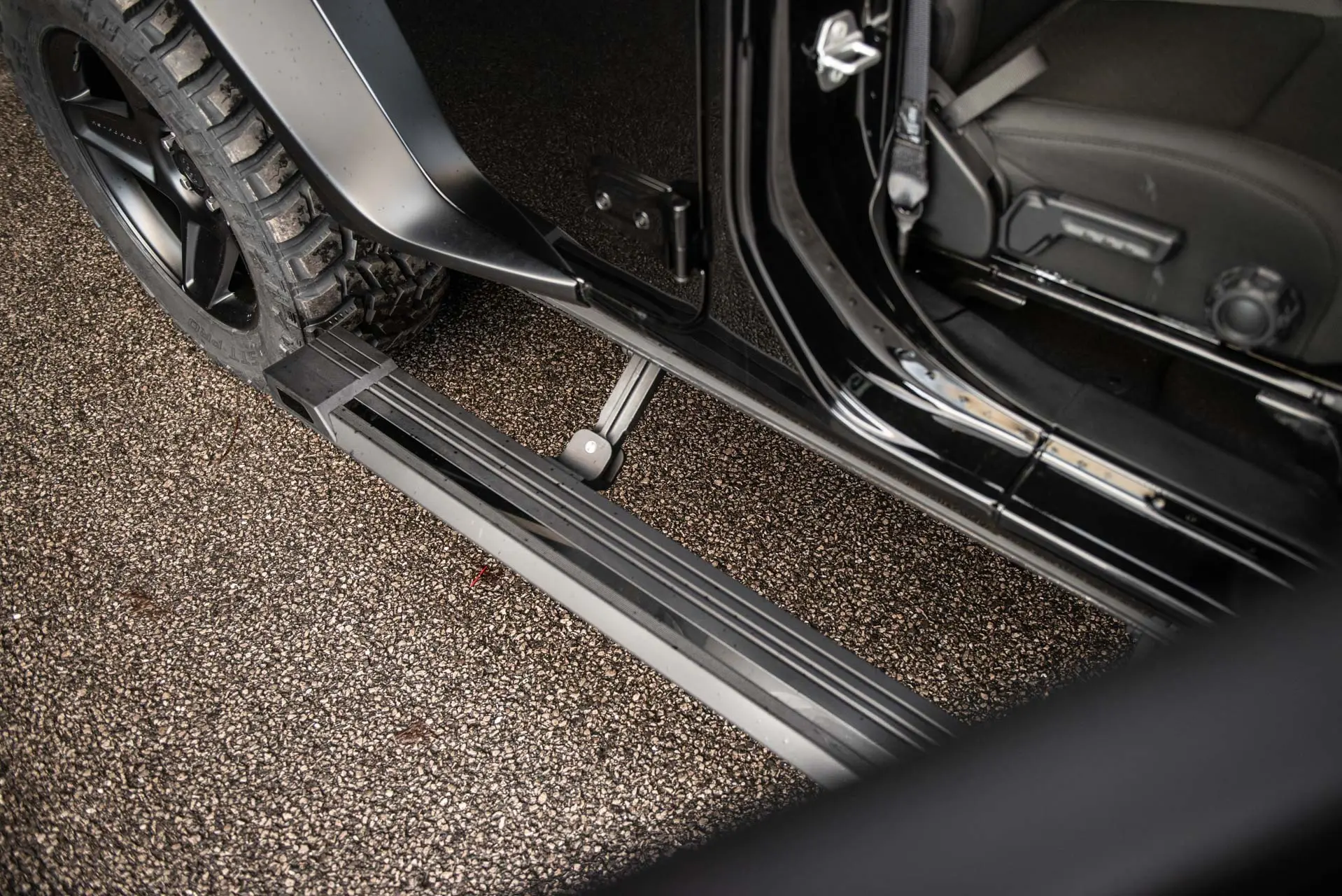 Jeep Wrangler JL (2018 Onwards) 4 Door Electric Side Steps with lights (running boards) - Image 17