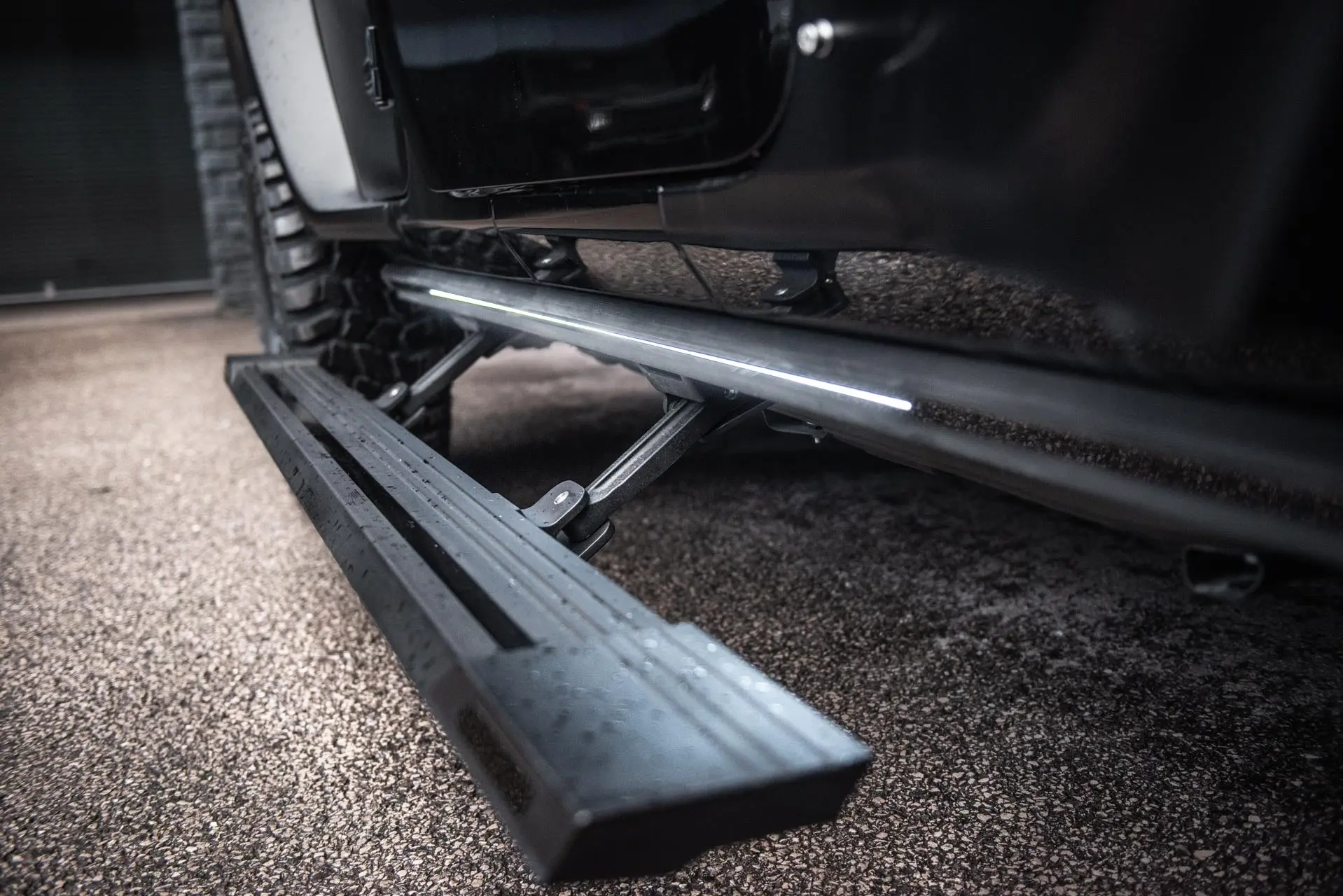 Jeep Wrangler JL (2018 Onwards) 4 Door Electric Side Steps with lights (running boards) - Image 21