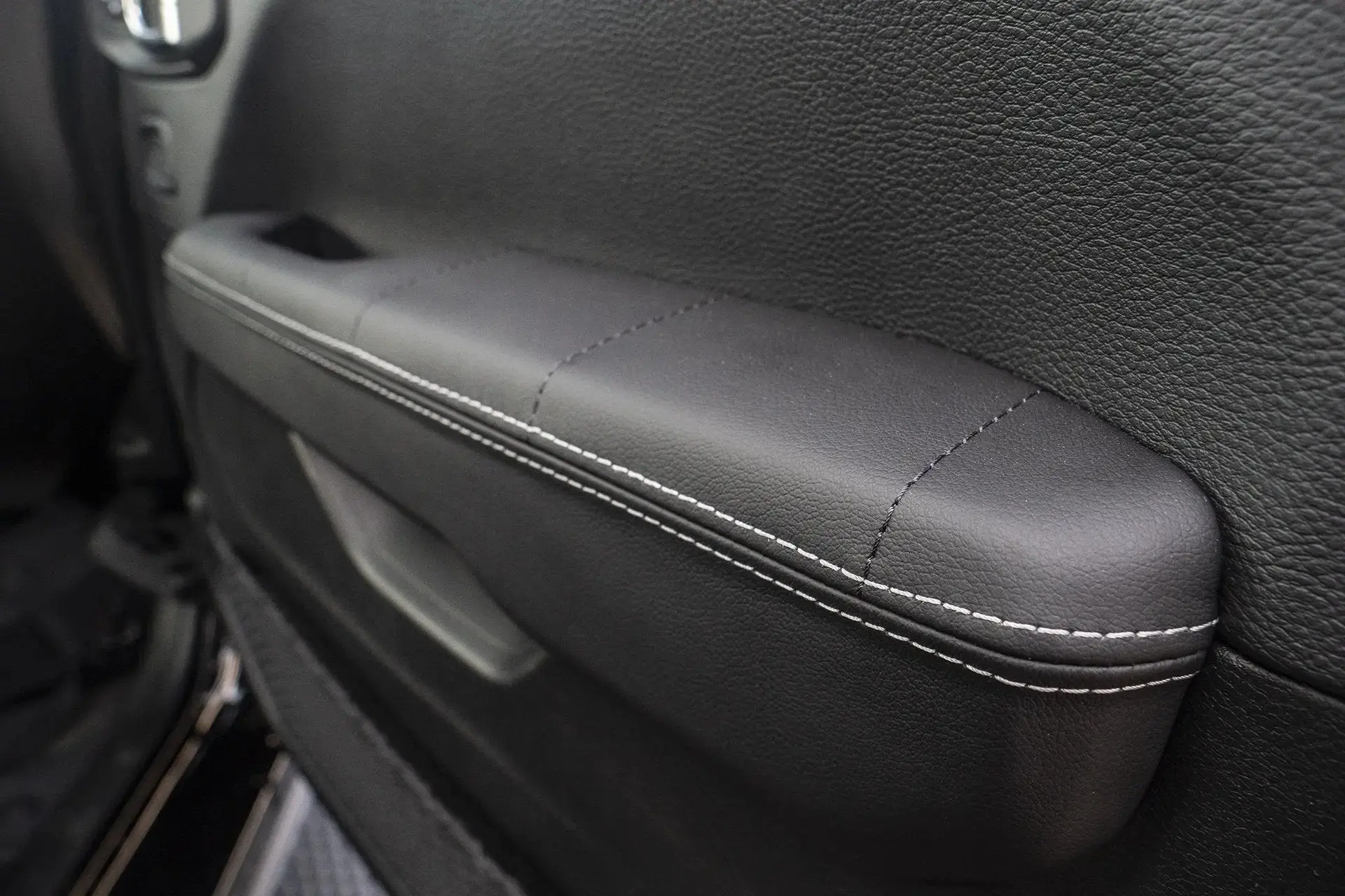 Jeep Wrangler JL (2018 Onwards) 4 Door 3D Modular Leather Interior - Image 23