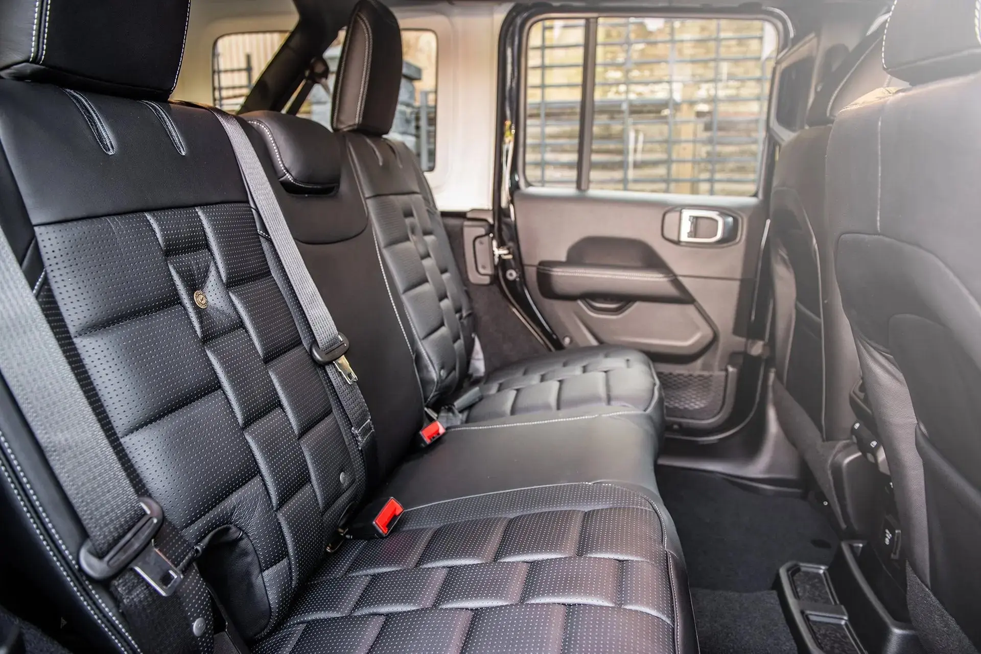 Jeep Wrangler JL (2018 Onwards) 4 Door 3D Modular Leather Interior - Image 34