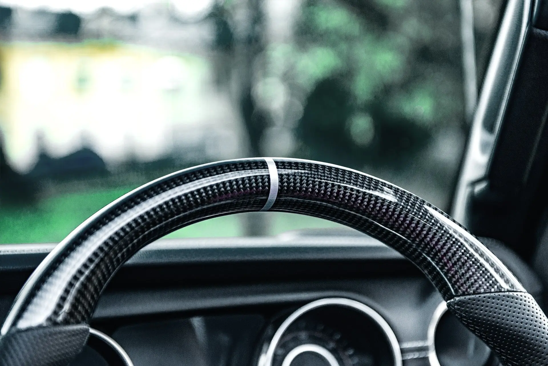 Jeep Wrangler JL (2018 Onwards) Carbon Sports Heated Steering Wheel with Kahn Lettering - Image 11
