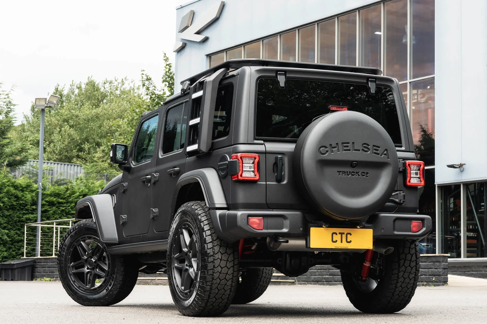 Jeep Wrangler JL (2018 Onwards) Chelsea Truck Company Expedition Hard Spare Wheel Cover - Image 4