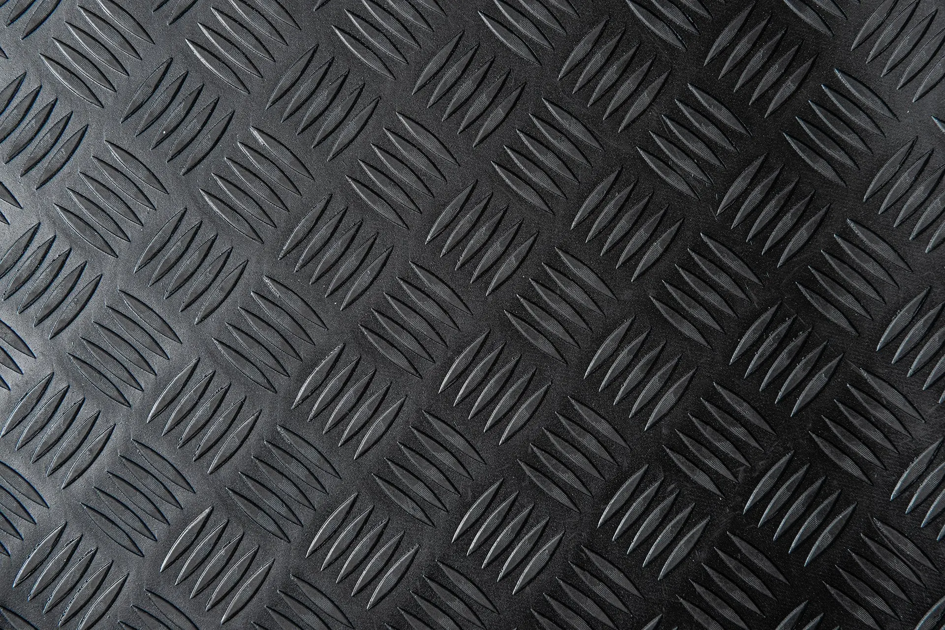 JEEP WRANGLER JL (2018 Onwards) CHEQUERED RUBBER MATS - 4 DOOR - Image 3