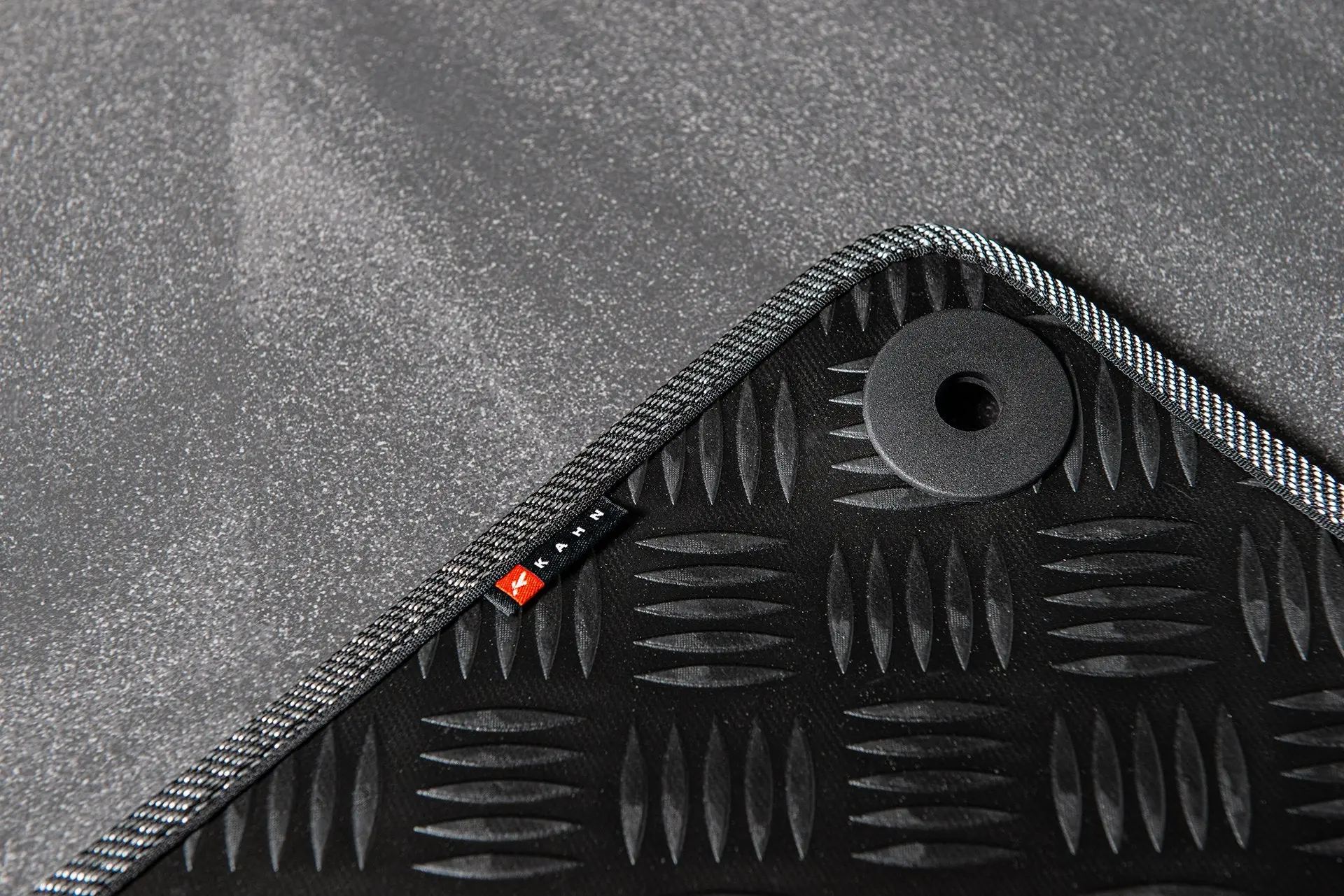 JEEP WRANGLER JL (2018 Onwards) CHEQUERED RUBBER MATS - 4 DOOR - Image 4