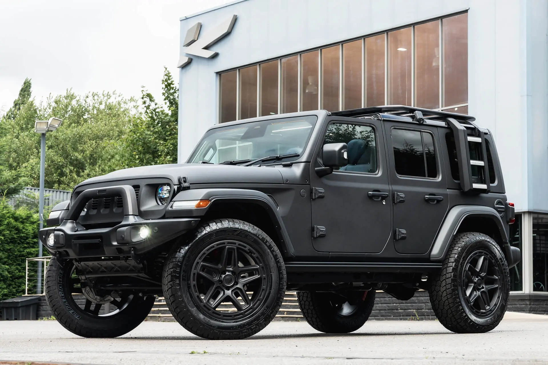 JEEP WRANGLER JL (2018 Onwards) Expedition Front Bumper with Integrated A Bar - Image 20