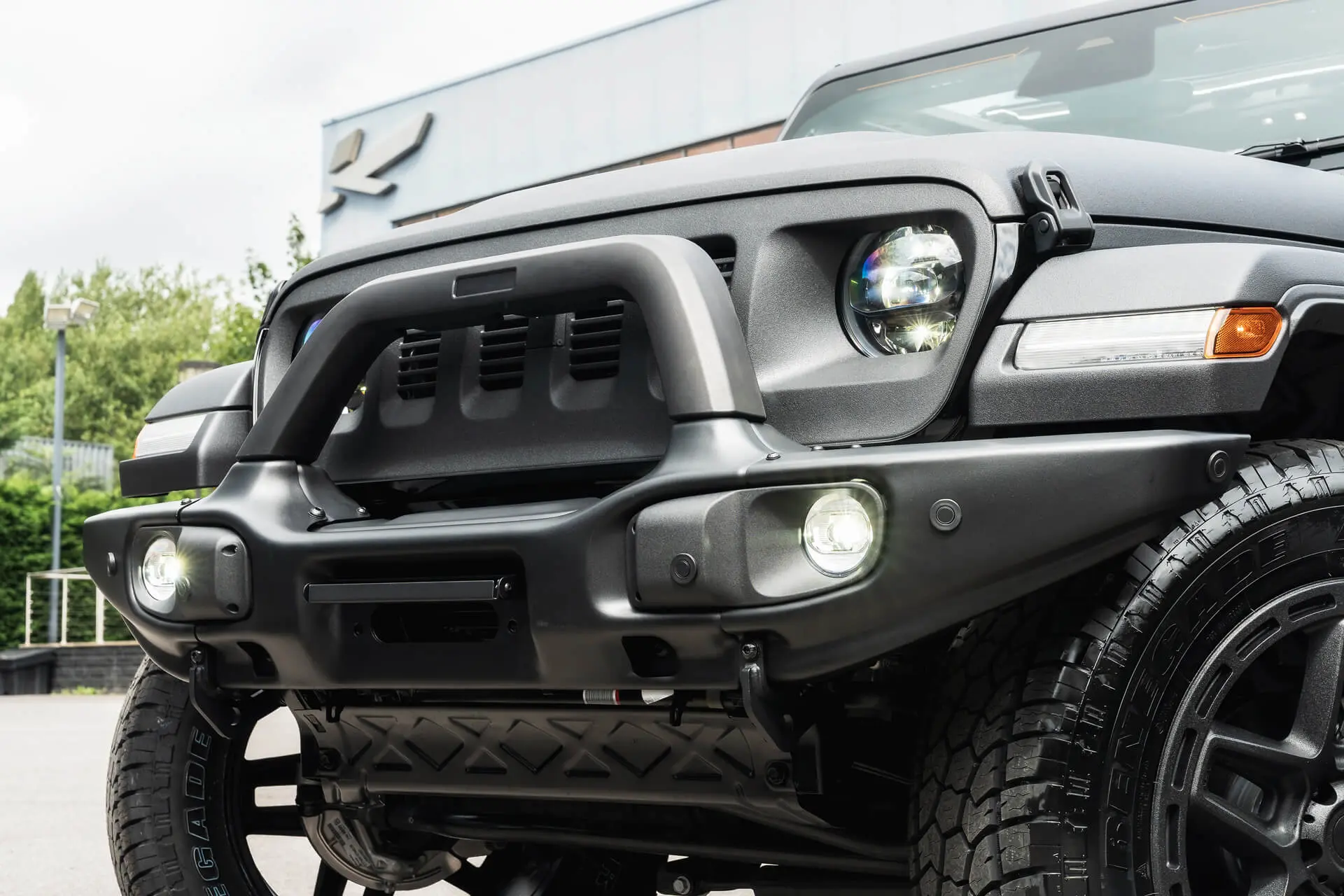 JEEP WRANGLER JL (2018 Onwards) Expedition Front Bumper with Integrated A Bar - Image 22