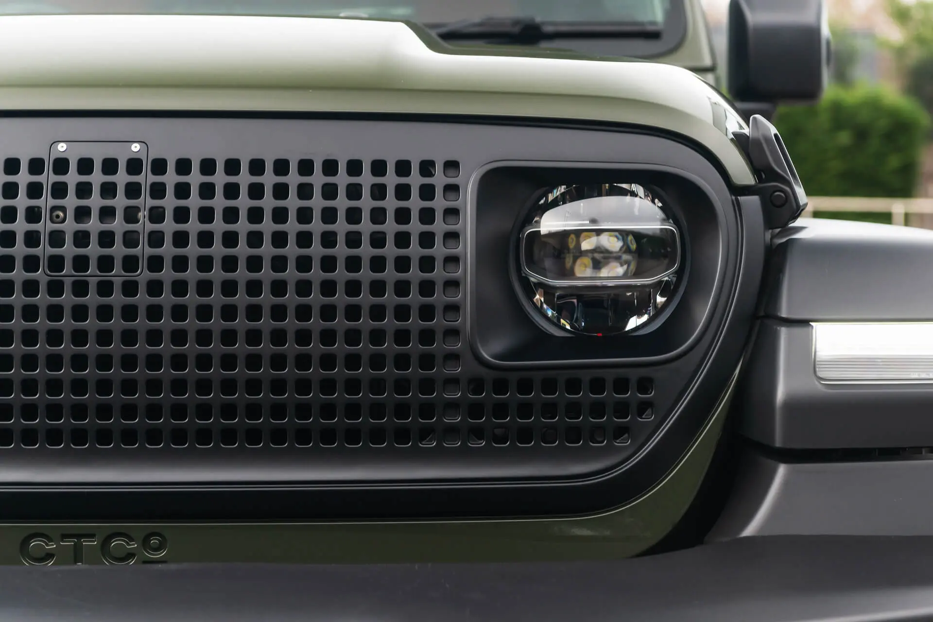JEEP WRANGLER JL (2018 Onwards) Heritage Lattice Front Grille - Image 12