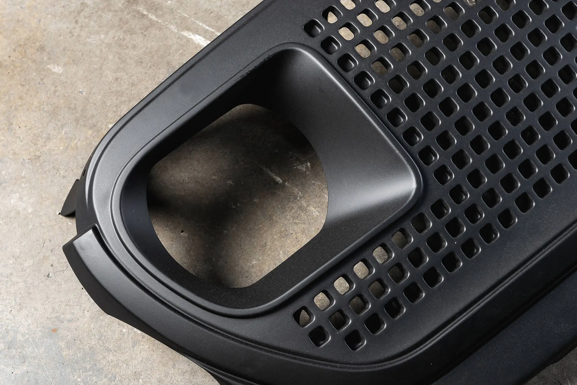 JEEP WRANGLER JL (2018 Onwards) Heritage Lattice Front Grille - Image 13