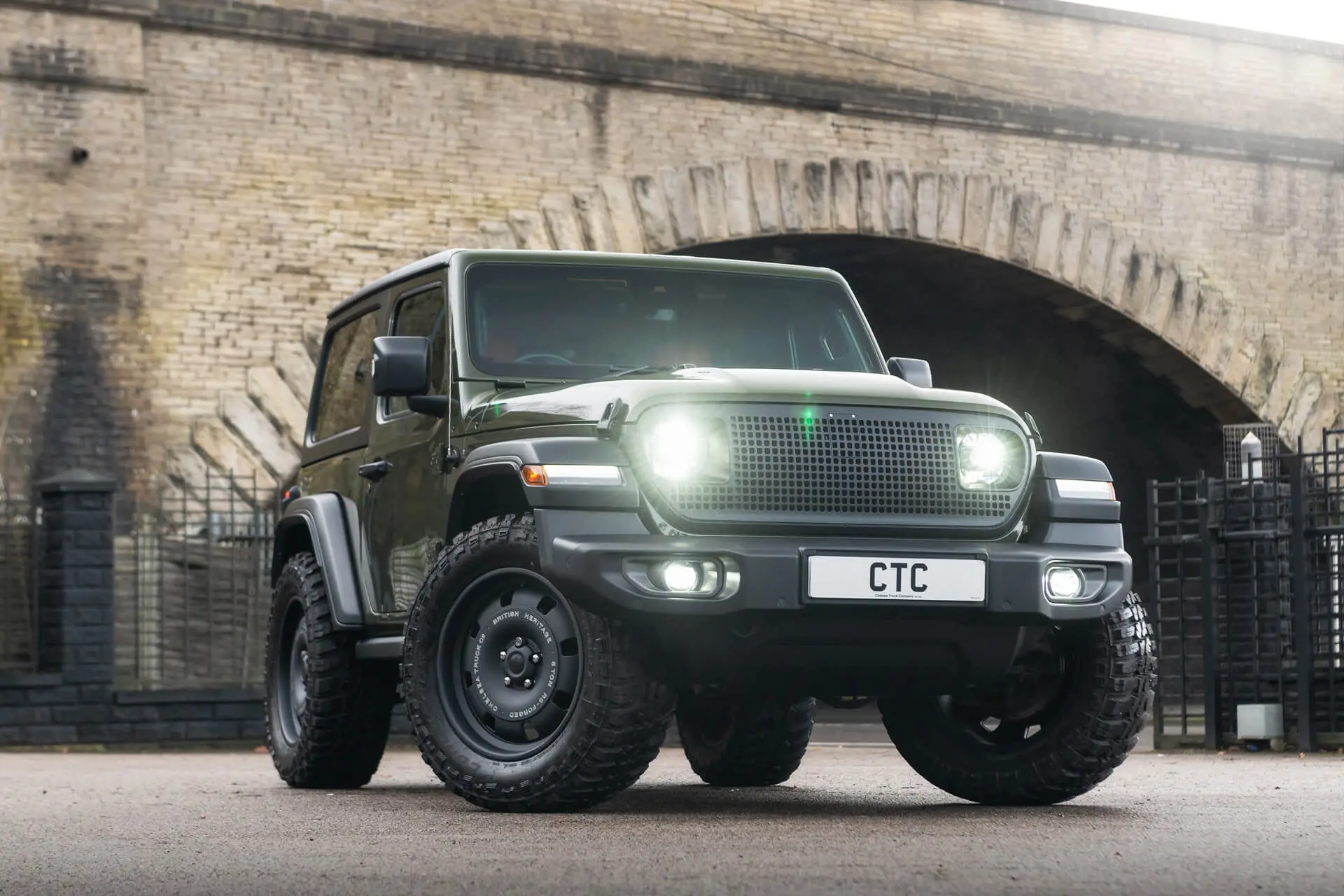 JEEP WRANGLER JL (2018 Onwards) Heritage Lattice Front Grille - Image 21