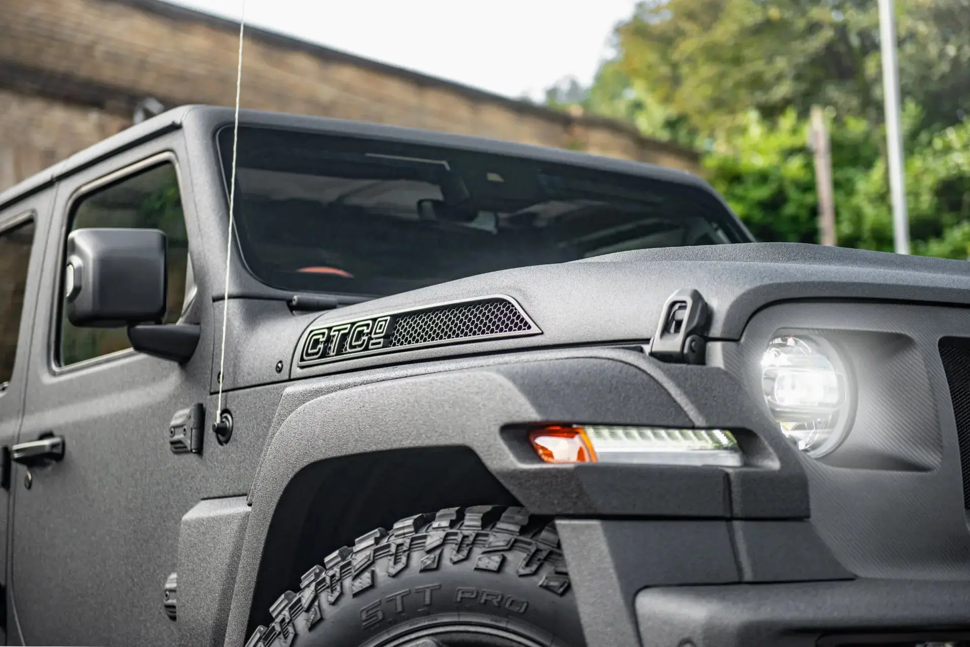 JEEP WRANGLER JL (2018 Onwards) Iron Man Vented Bonnet - Image 10