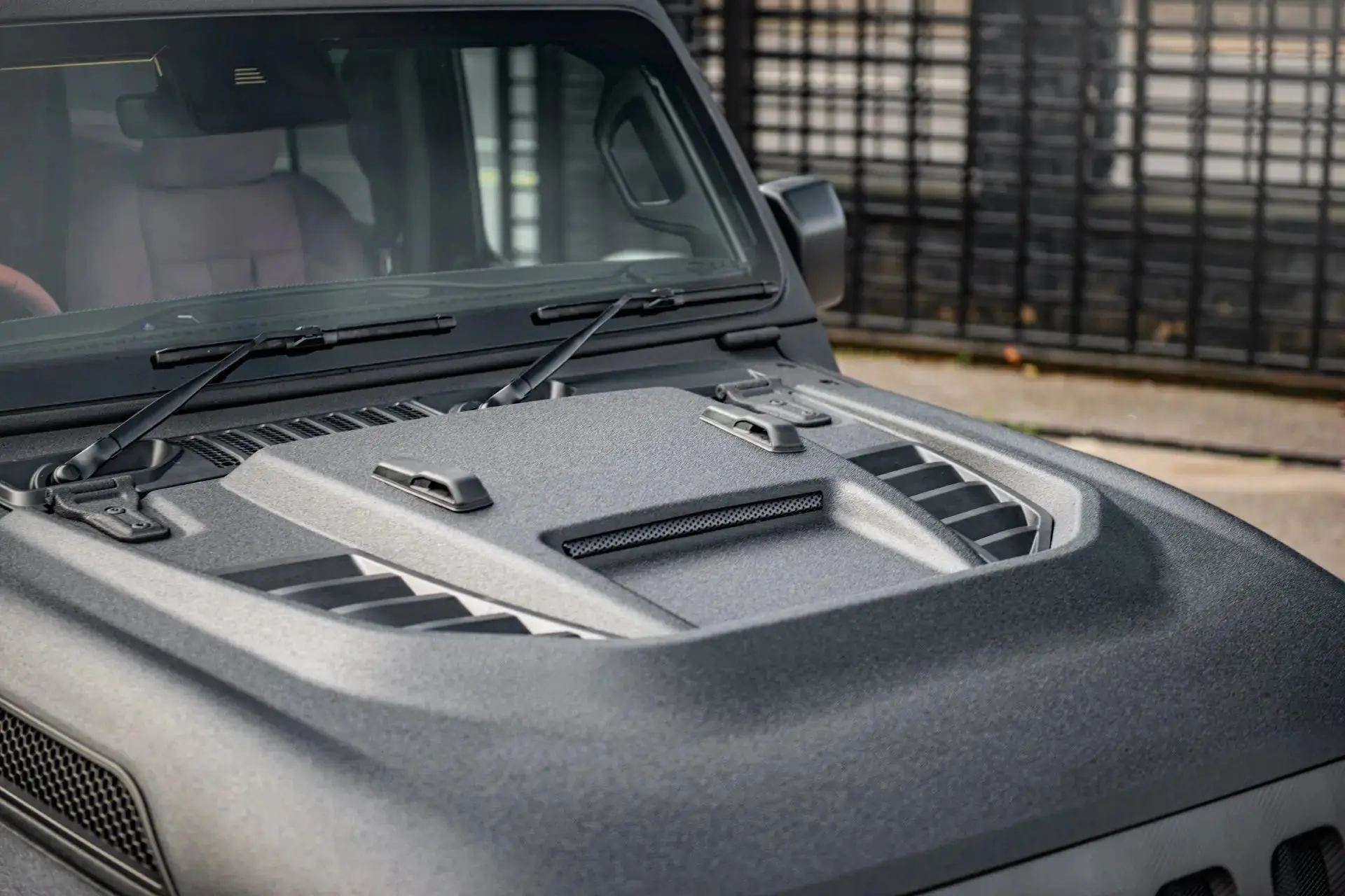JEEP WRANGLER JL (2018 Onwards) Iron Man Vented Bonnet - Image 5