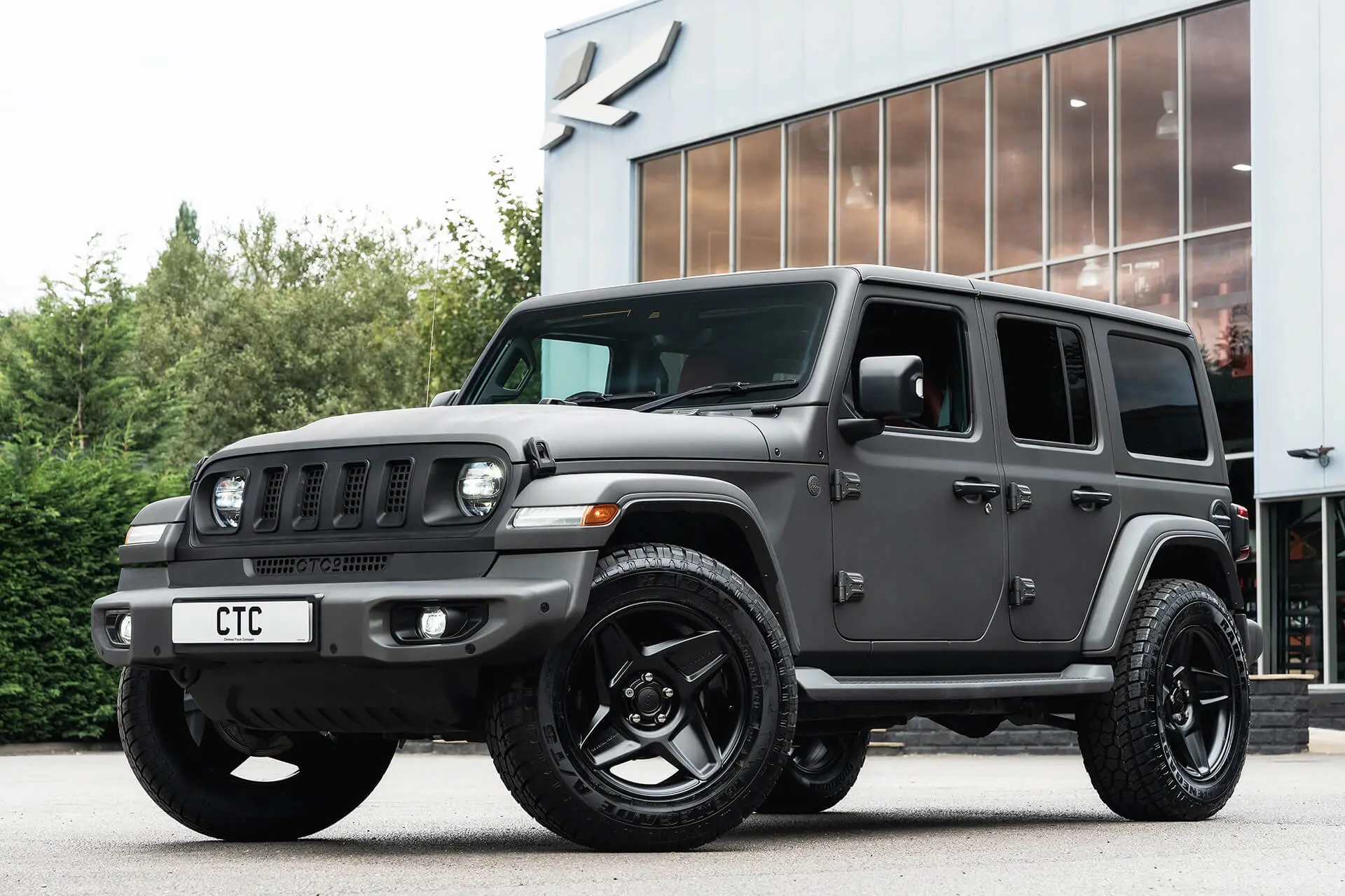 JEEP WRANGLER JL (2018 Onwards) IRONMAN 4 SLOT FRONT GRILLE - Image 6