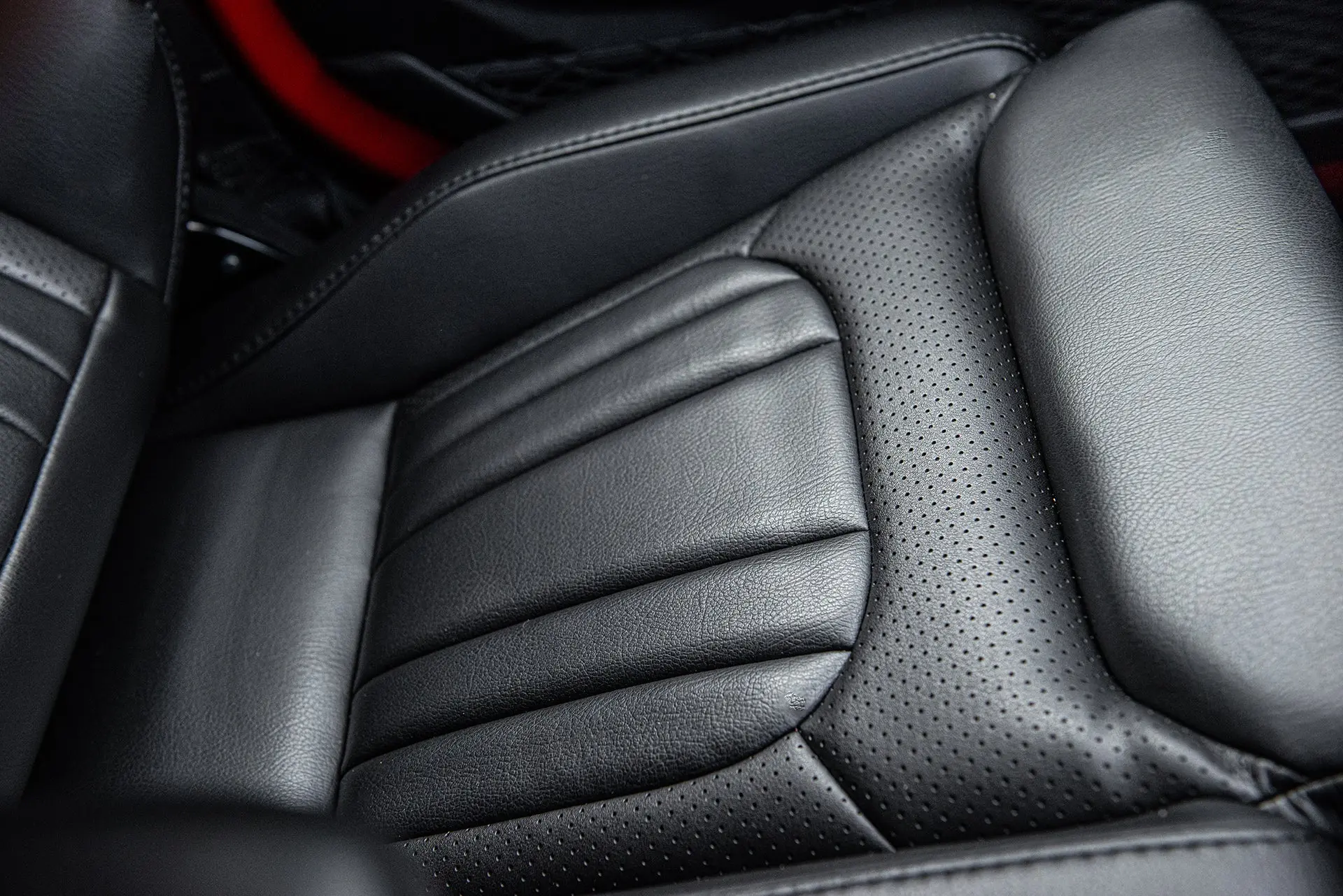 Jeep Wrangler JL (2018 Onwards) Lightweight Vegan Leather Heritage Sport Seats - Image 27