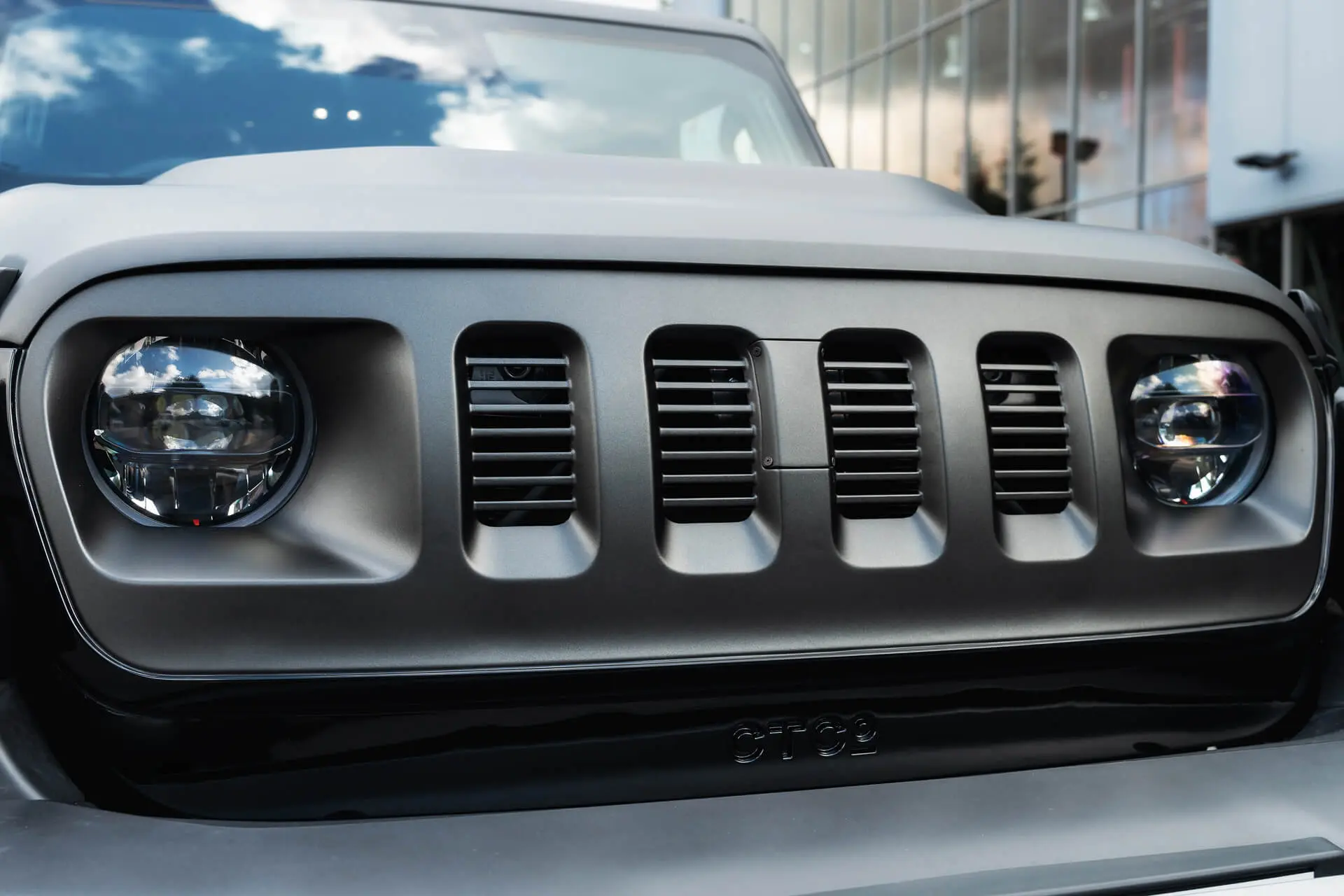 JEEP WRANGLER JL (2018 Onwards) SLIMLINE 4 SLOT FRONT GRILLE - Image 27