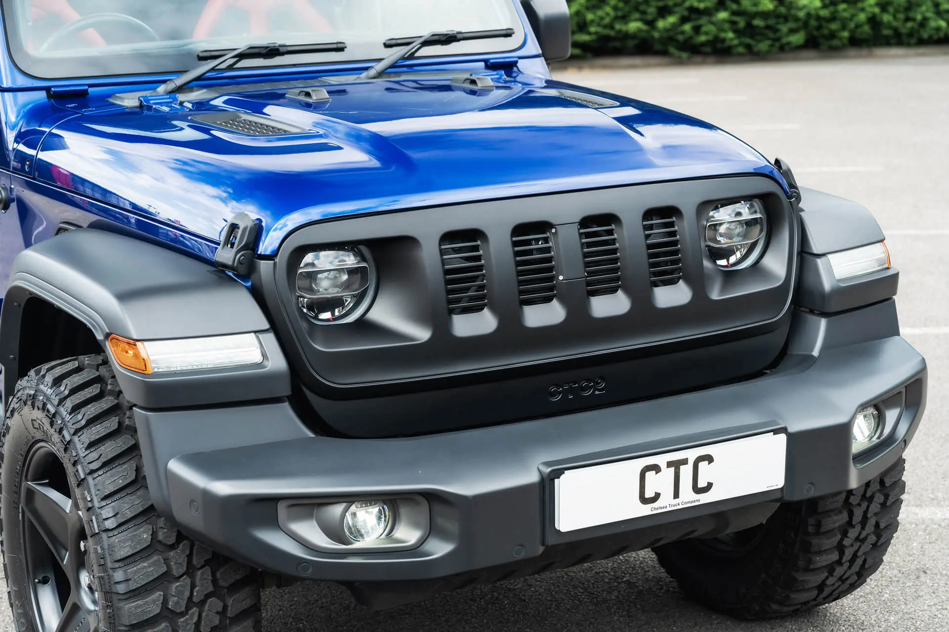 JEEP WRANGLER JL (2018 Onwards) SLIMLINE 4 SLOT FRONT GRILLE - Image 3