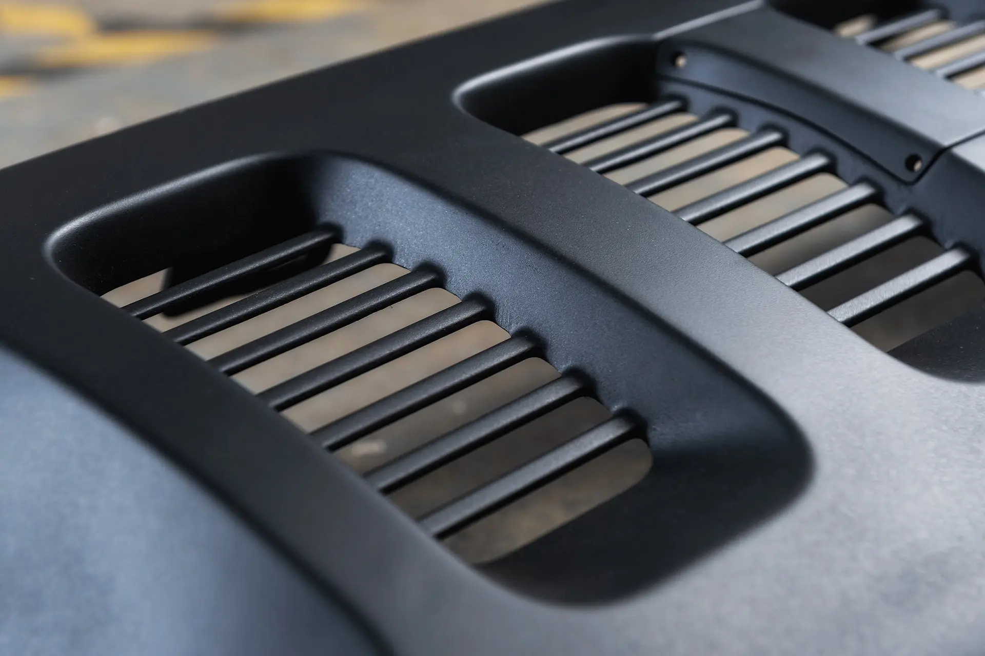 JEEP WRANGLER JL (2018 Onwards) SLIMLINE 4 SLOT FRONT GRILLE - Image 30