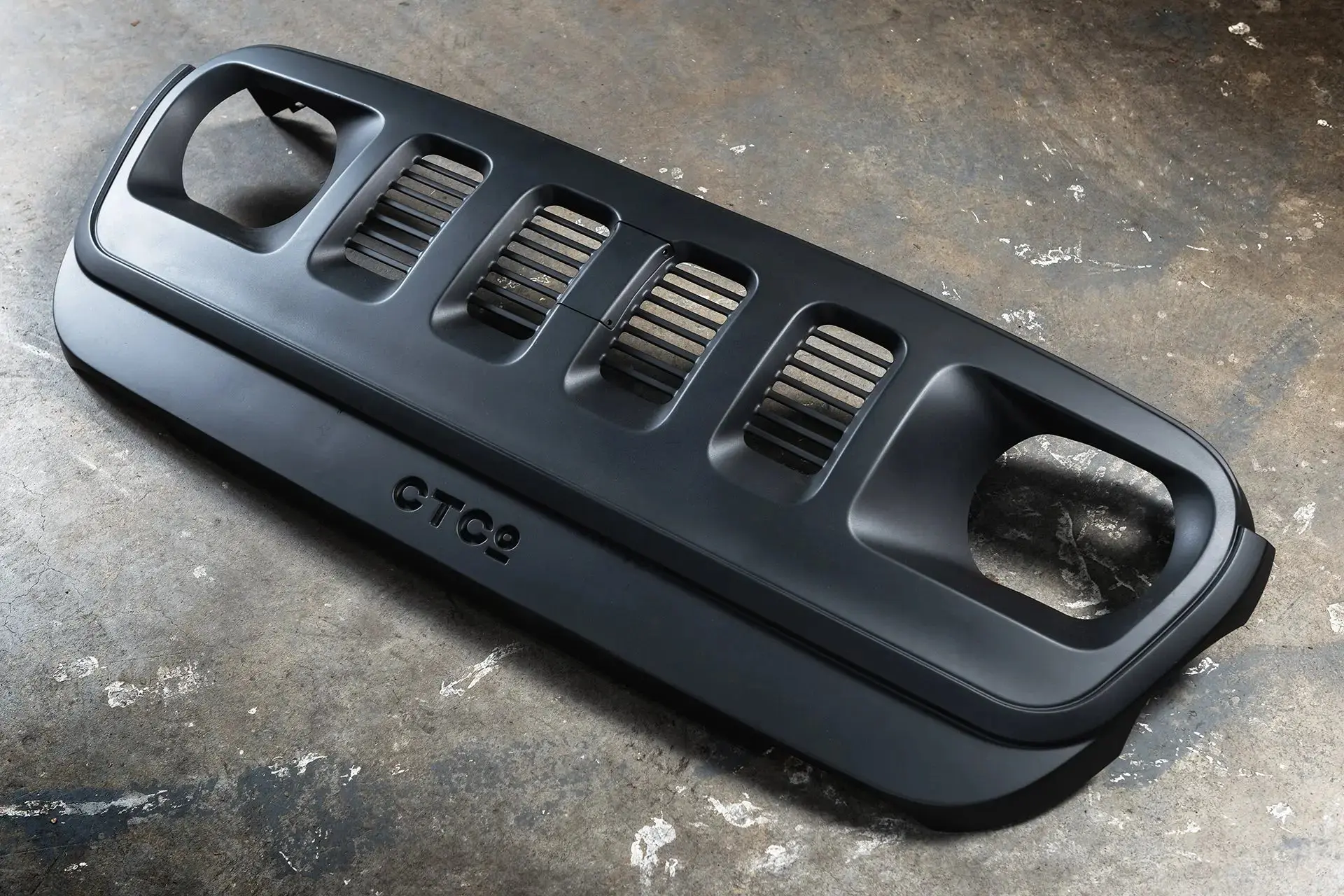 JEEP WRANGLER JL (2018 Onwards) SLIMLINE 4 SLOT FRONT GRILLE - Image 39