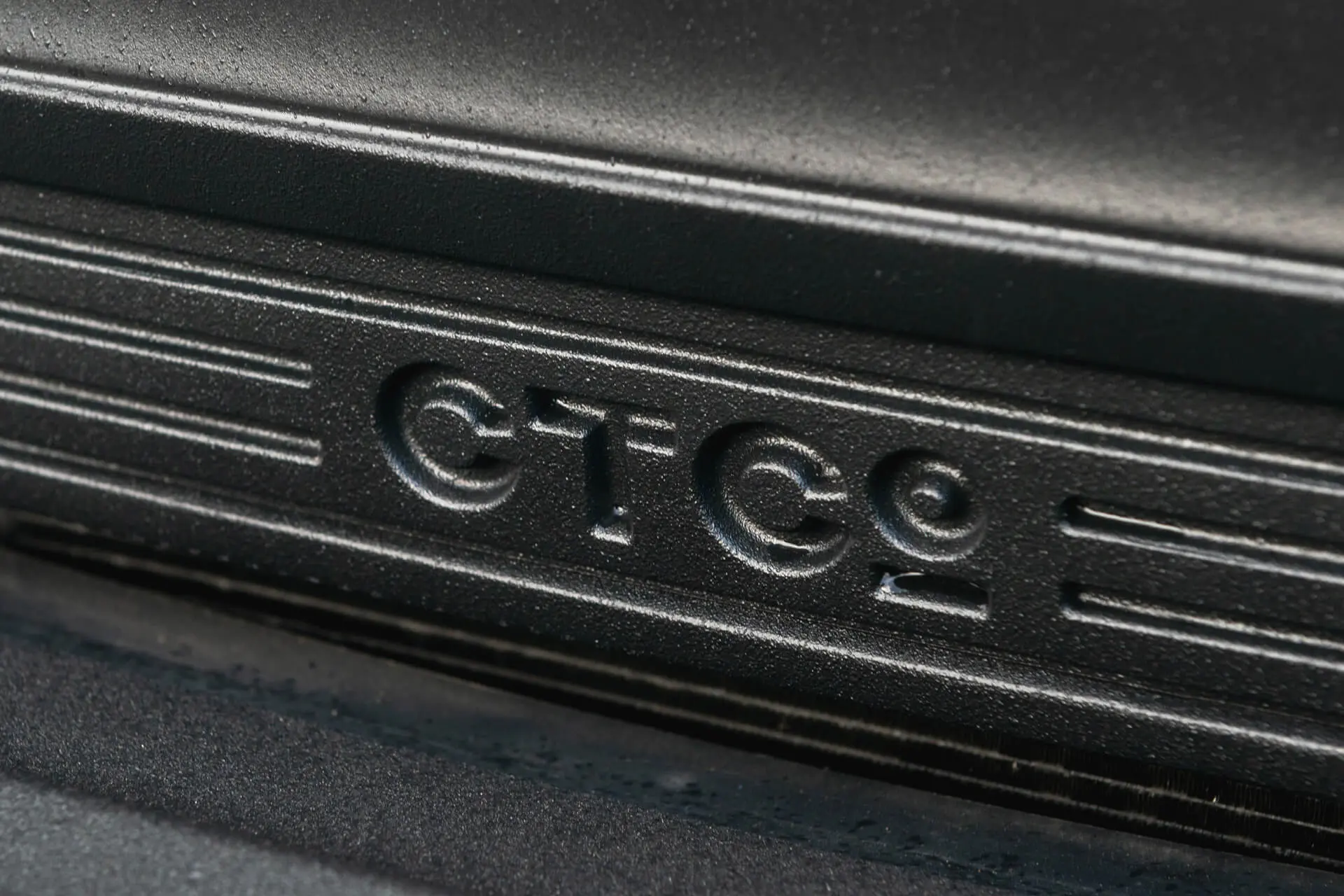JEEP WRANGLER JL (2018 Onwards) SLIMLINE 4 SLOT FRONT GRILLE - Image 44