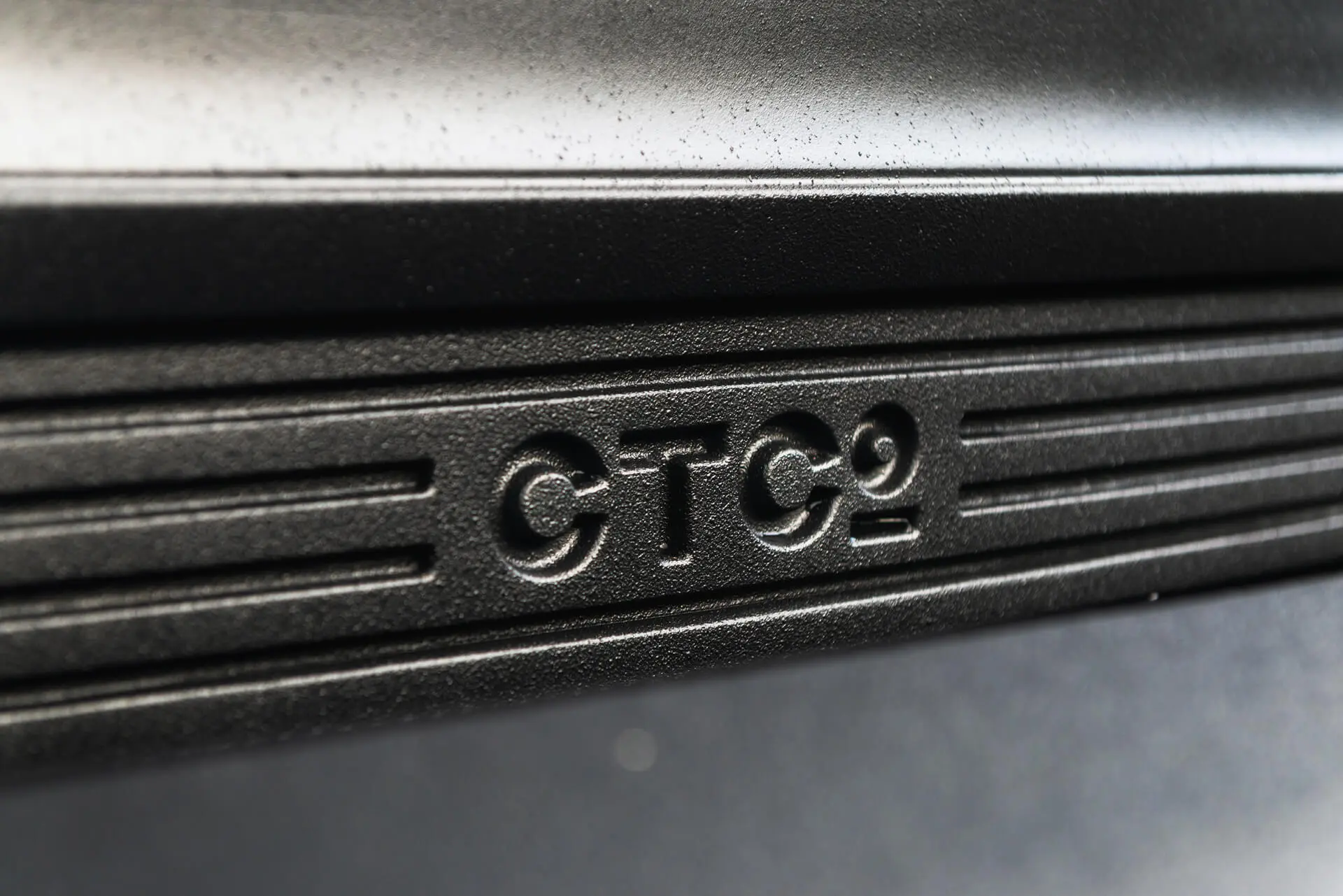 JEEP WRANGLER JL (2018 Onwards) SLIMLINE 4 SLOT FRONT GRILLE - Image 45