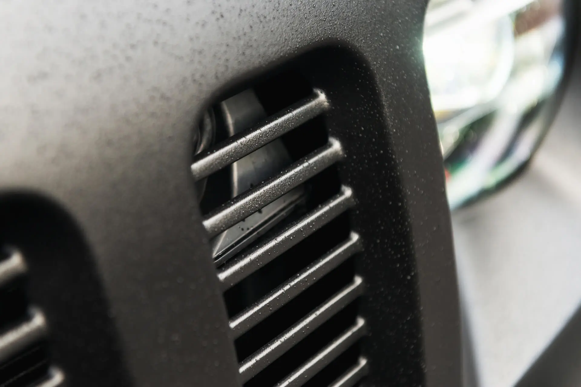 JEEP WRANGLER JL (2018 Onwards) SLIMLINE 4 SLOT FRONT GRILLE - Image 46