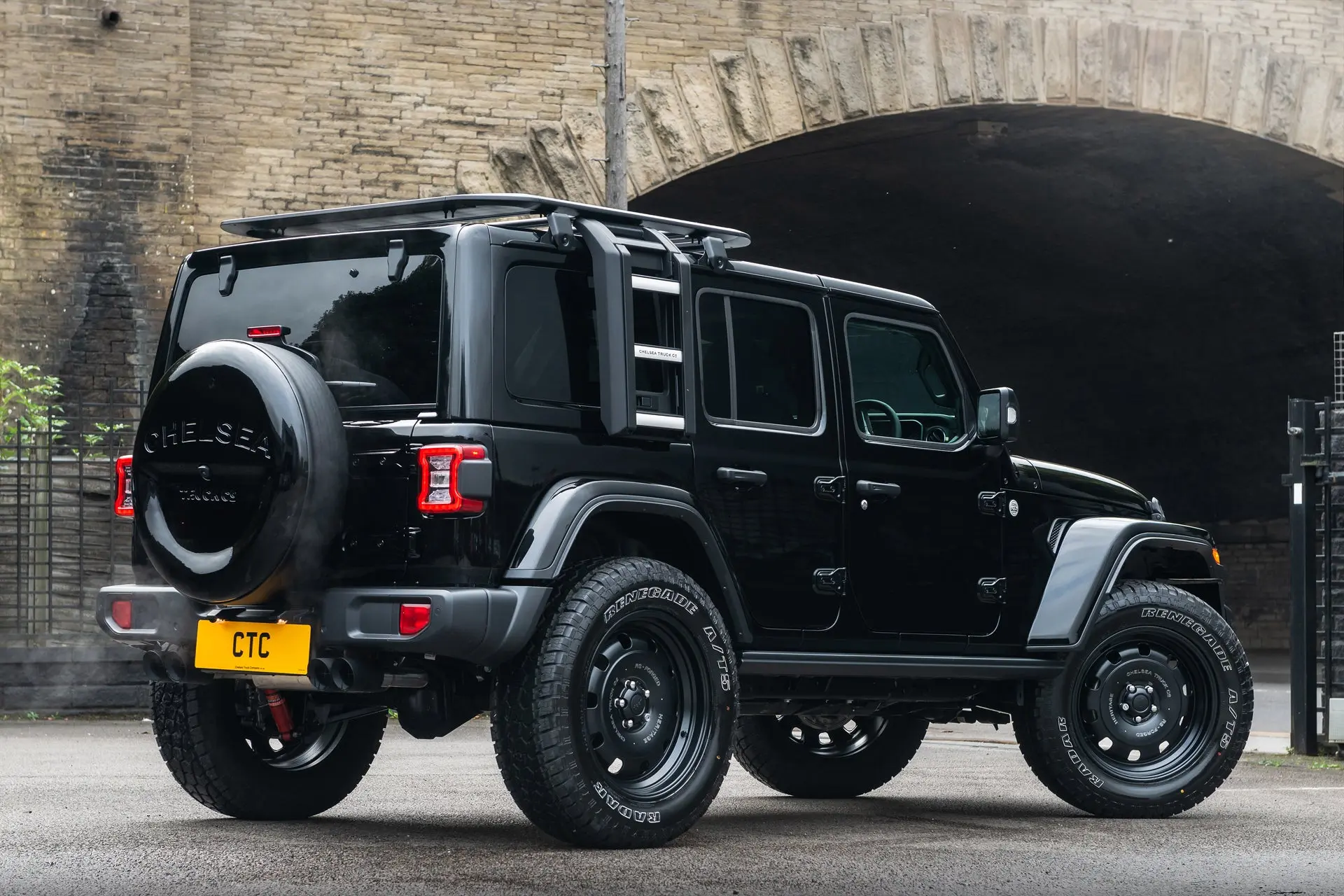 JEEP WRANGLER JL (2018 Onwards) Expedition Roof Rack and Side Ladder - Image 39