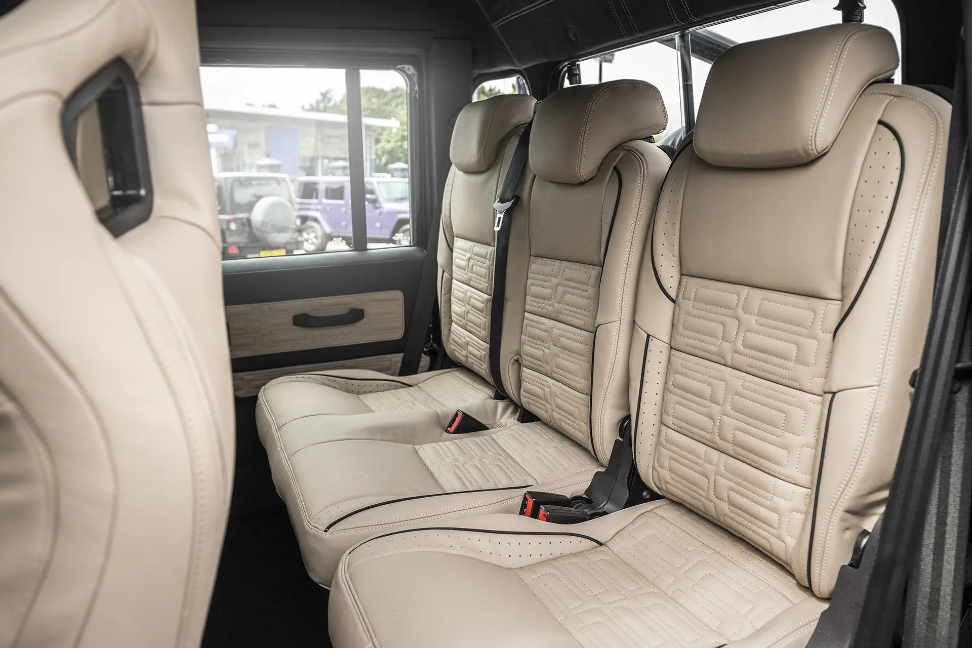Land Rover Defender 110 (1991-2016) Leather Interior - Image 6