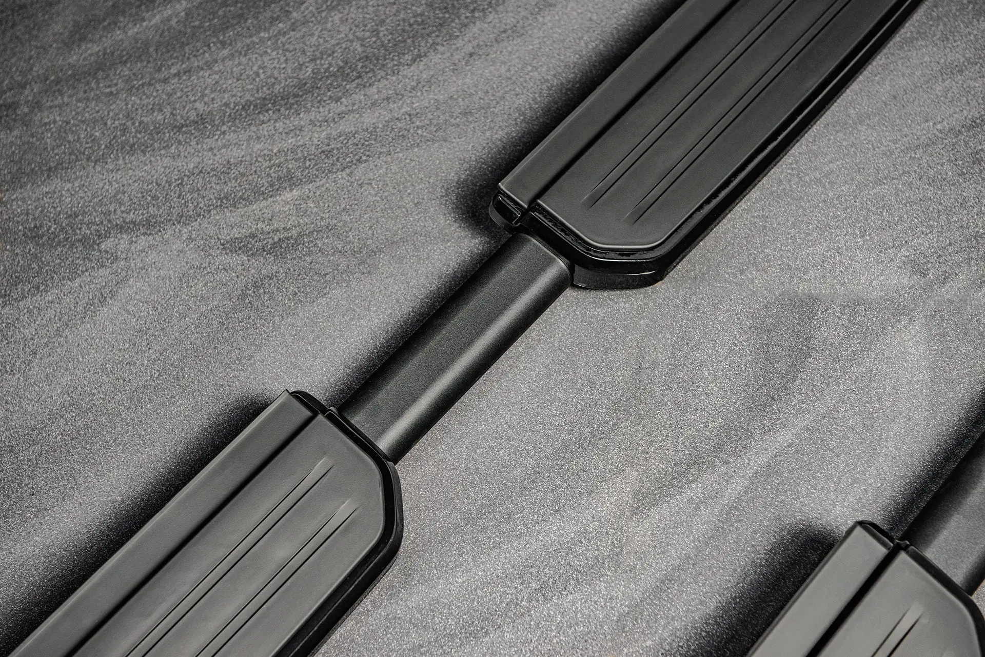 Land Rover Defender 110 (2020 Onwards) Side Steps - Image 3