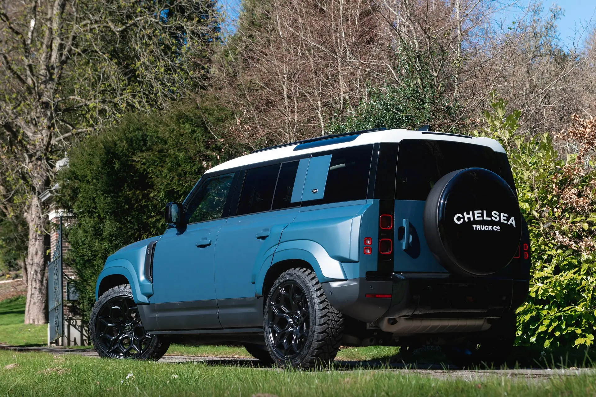 LAND ROVER DEFENDER 110 (2020 Onwards) WIDE TRACK BODYKIT - Image 6