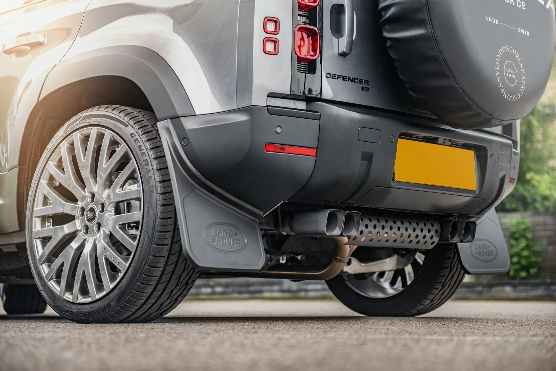 Land Rover Defender 110 Front and Rear Wheel Arches - Image 17