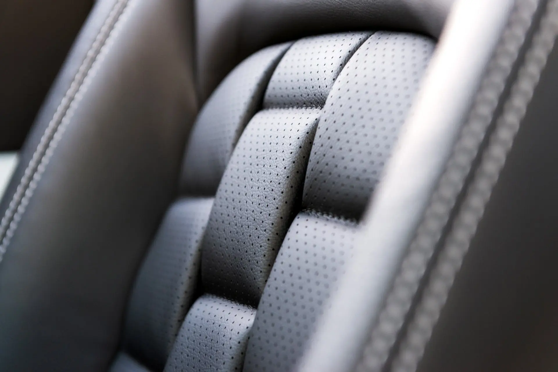 Land Rover Defender 130 3D Modular Pattern Leather Interior - Image 57