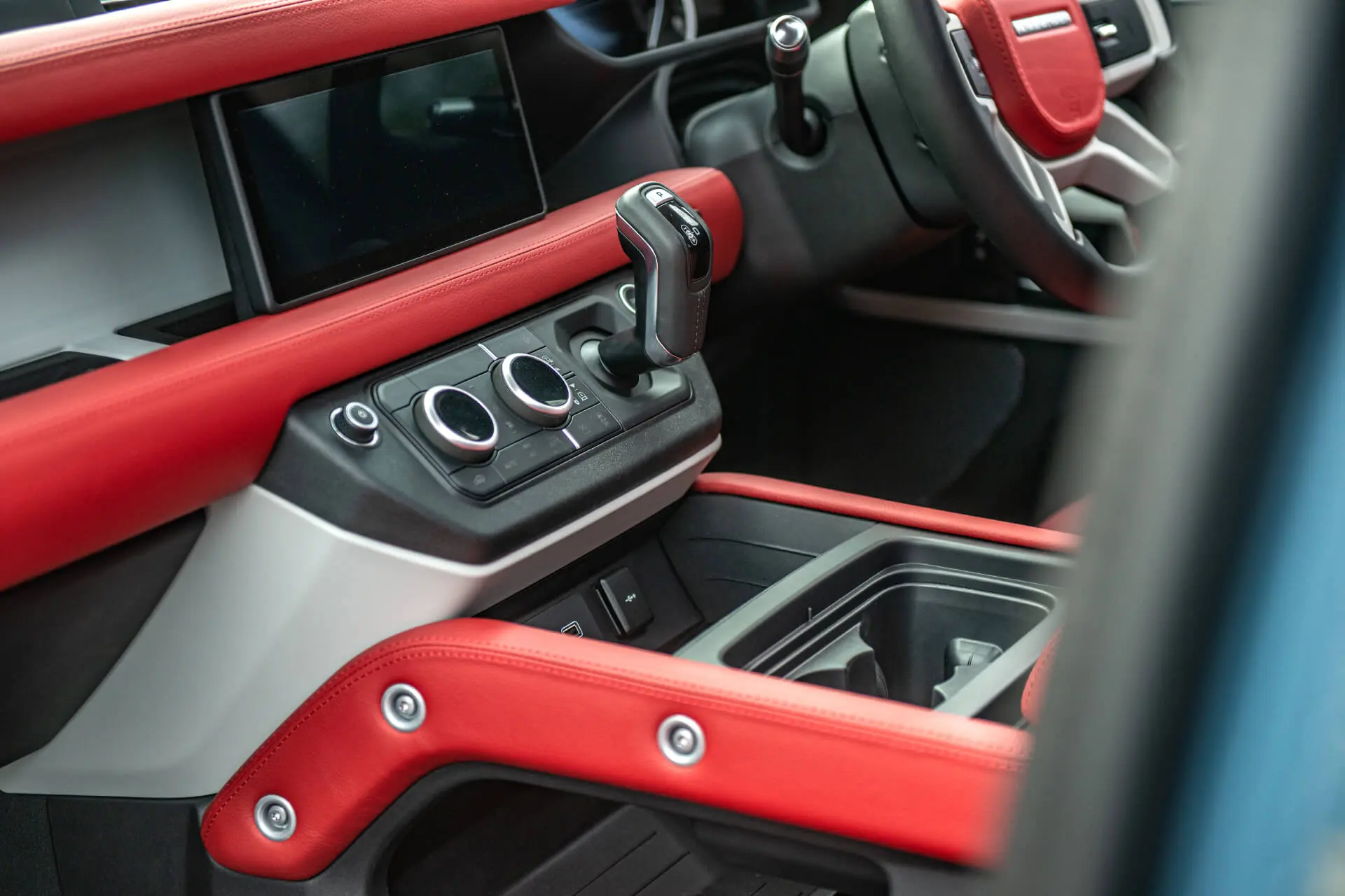 Land Rover Defender 110 Clam Shell Pattern Leather Interior - Image 42