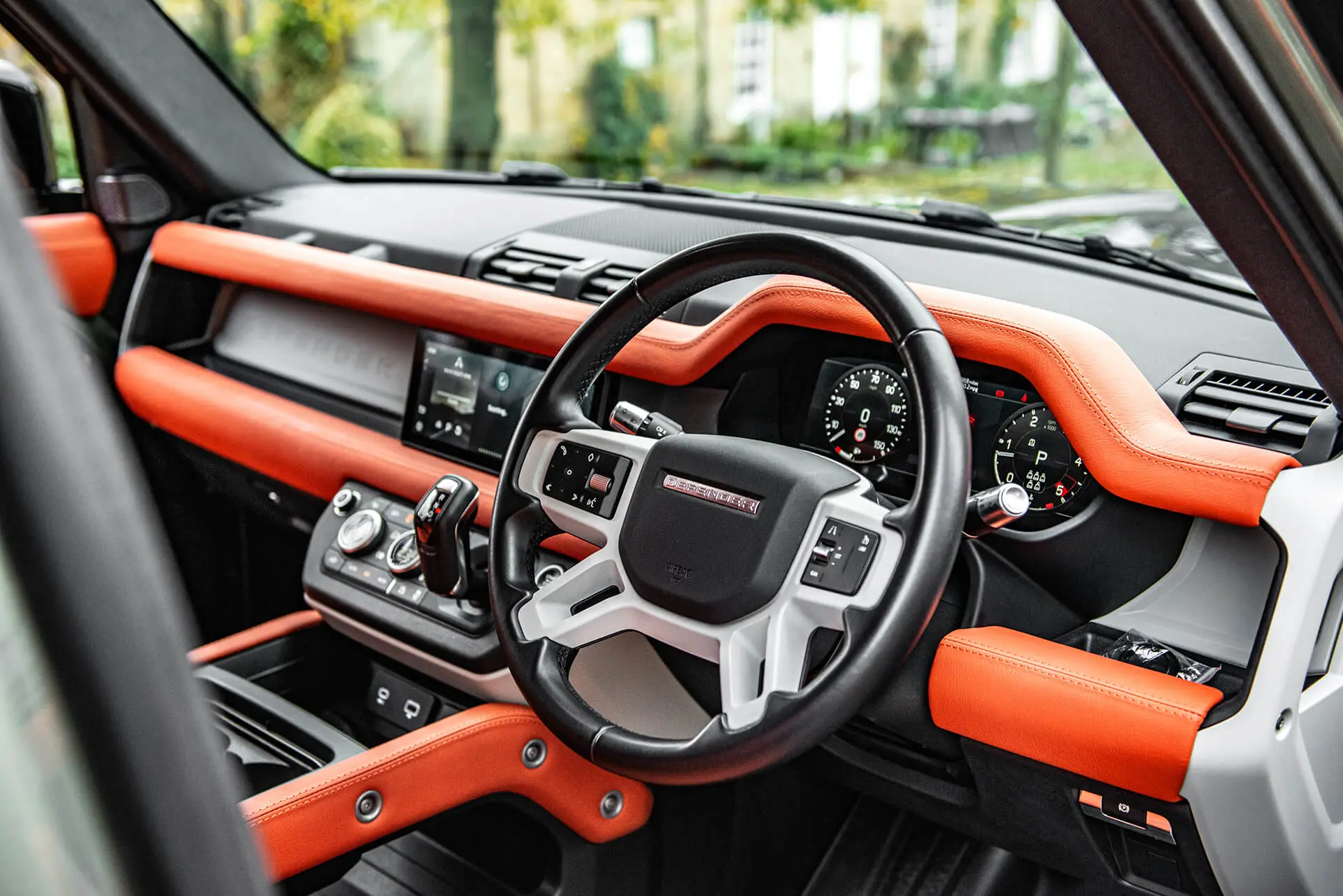 Land Rover Defender 110 Clam Shell Pattern Leather Interior - Image 24