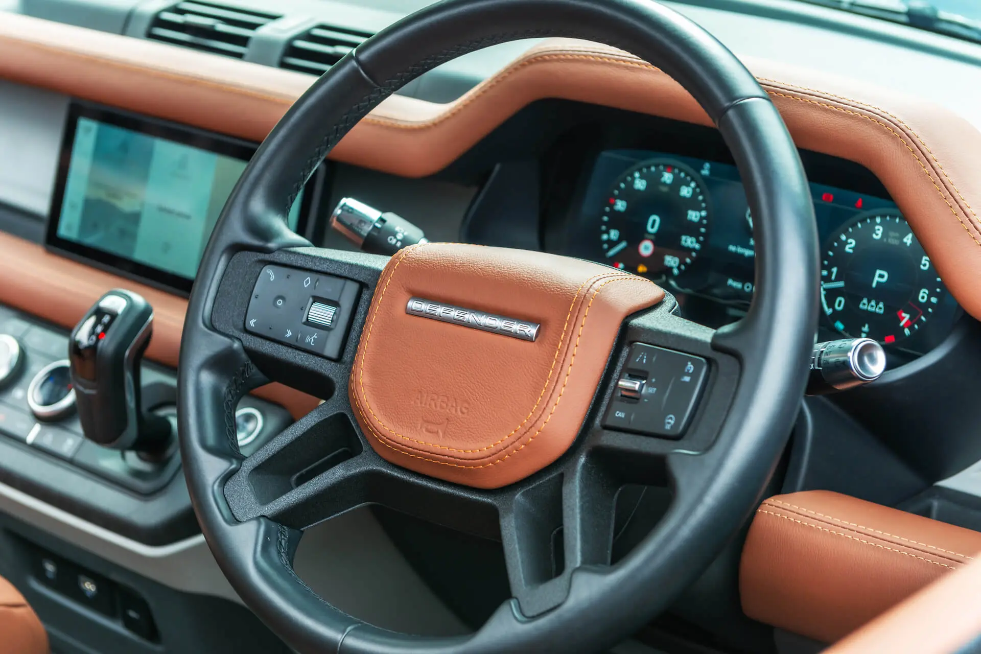 Land Rover Defender 110 Clam Shell Pattern Leather Interior - Image 26