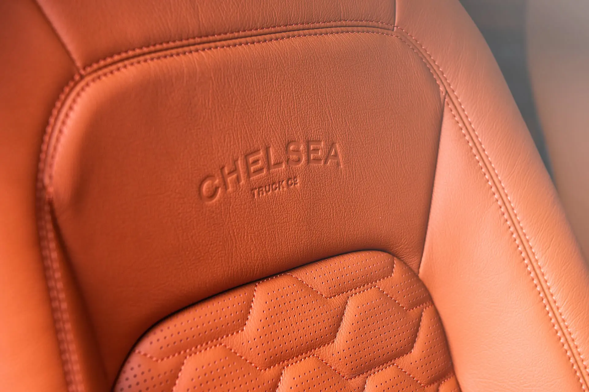 Land Rover Defender 110 Clam Shell Pattern Leather Interior - Image 17