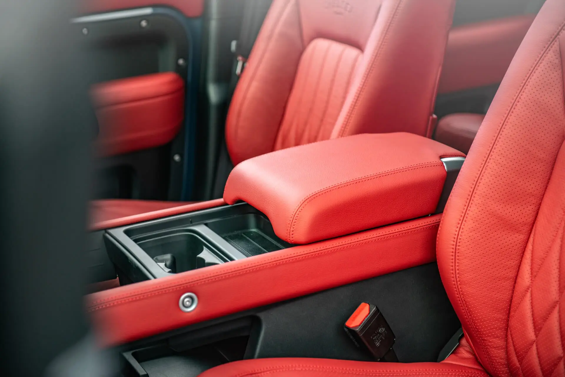 Land Rover Defender 130 Designo Pattern Leather Interior - Image 12