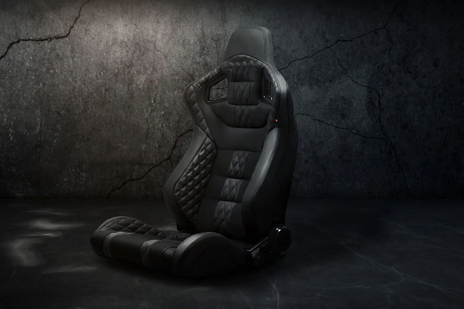Land Rover Defender GTB Sport Seats by Chelsea Truck Company (1991–2016) - Image 2
