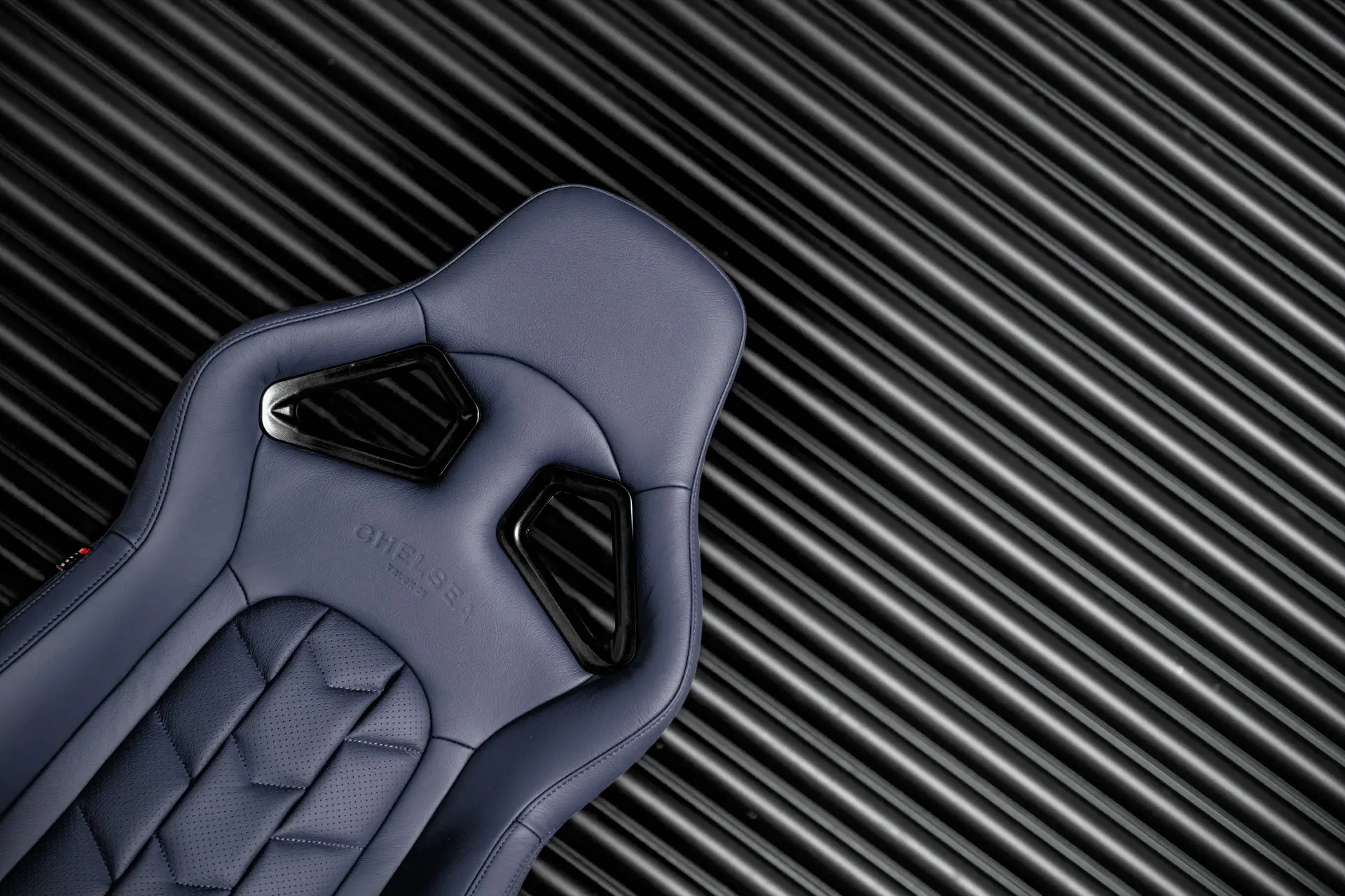 Land Rover Defender Heritage Sport Seats in Lightweight Vegan Leather (1991–2016) - Image 12