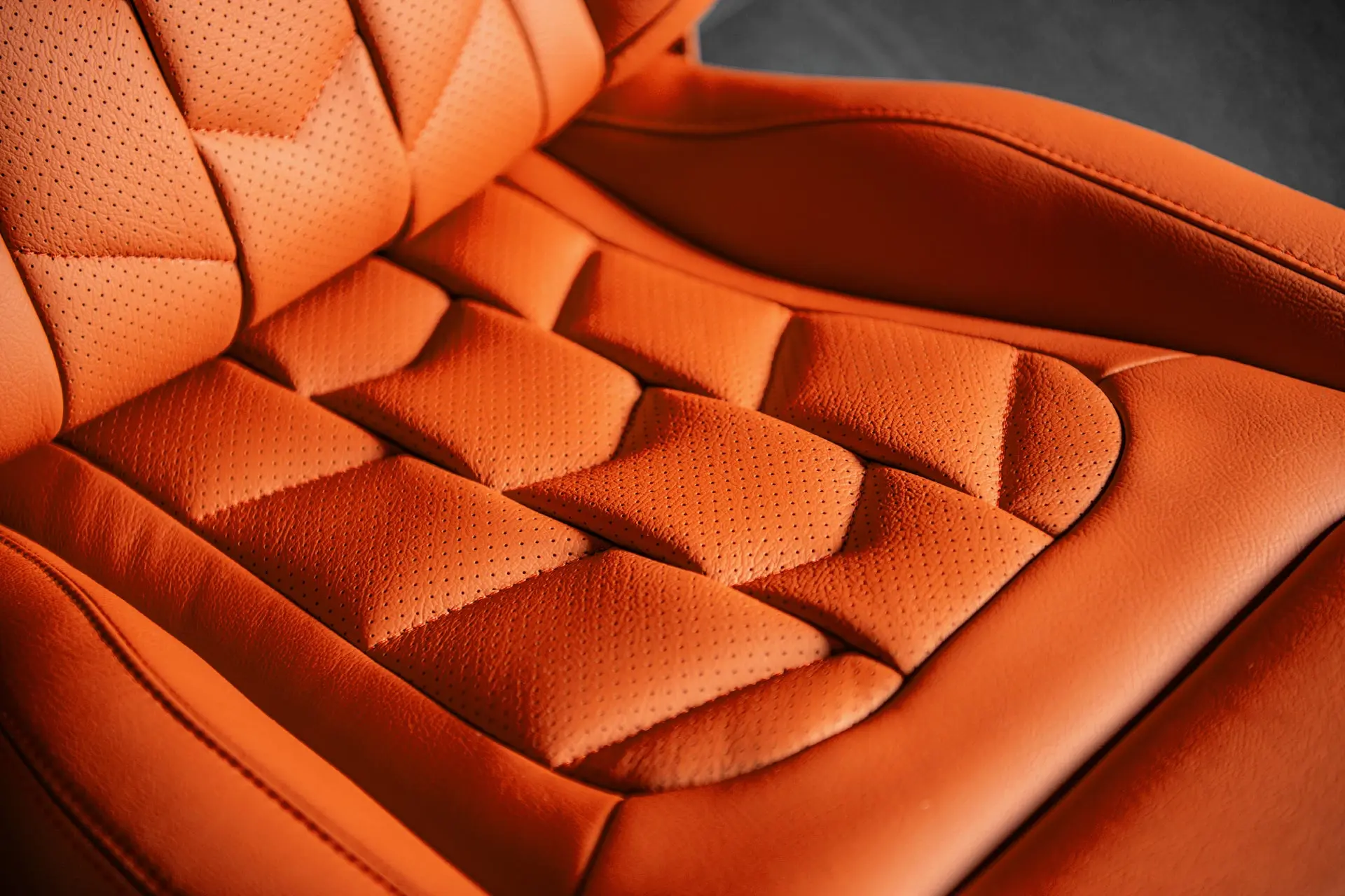 Land Rover Defender Heritage Sport Seats in Lightweight Vegan Leather (1991–2016) - Image 25