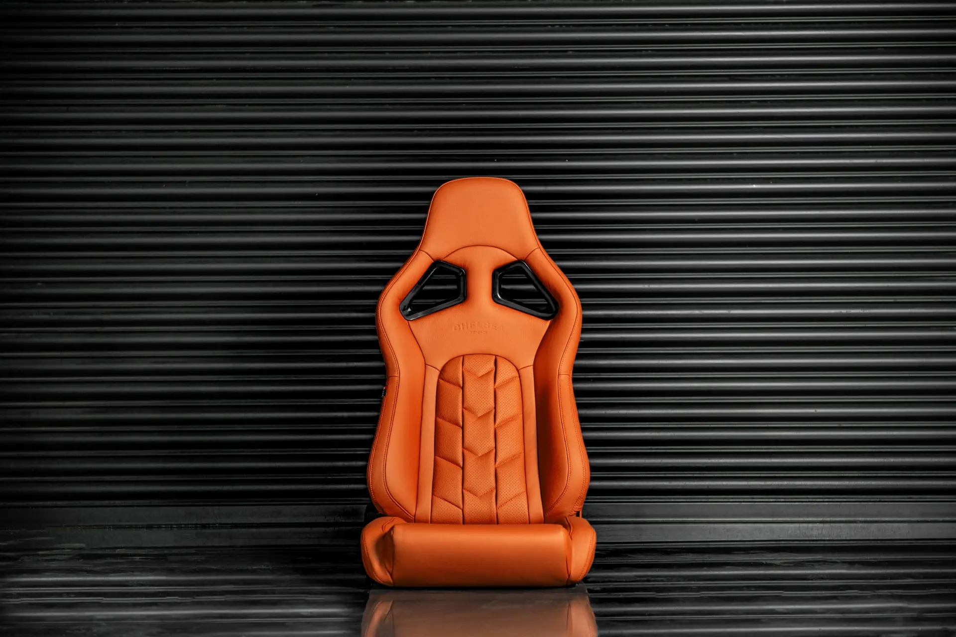 Land Rover Defender Heritage Sport Seats in Lightweight Vegan Leather (1991–2016) - Image 27