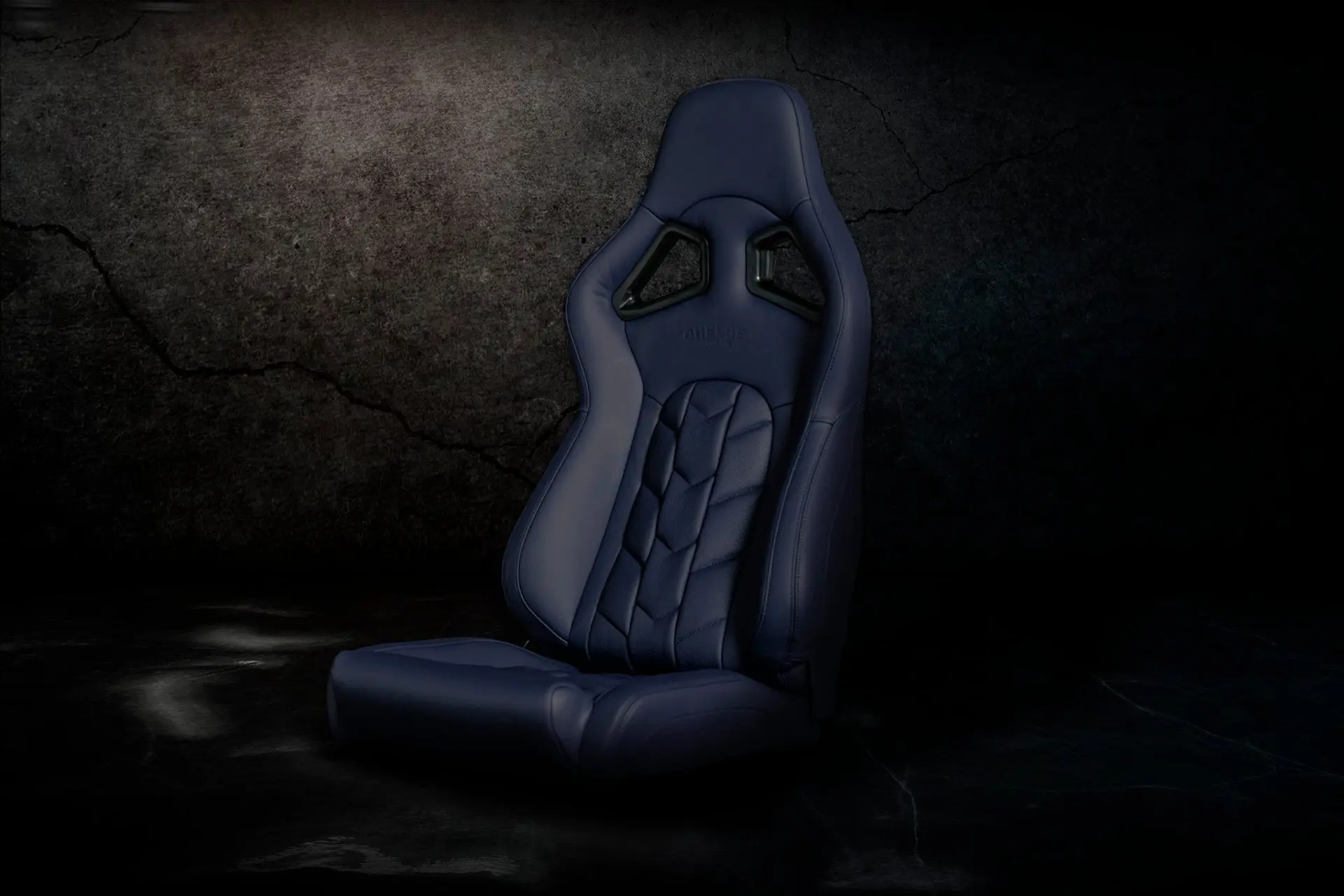 Land Rover Defender Heritage Sport Seats in Lightweight Vegan Leather (1991–2016) - Image 4