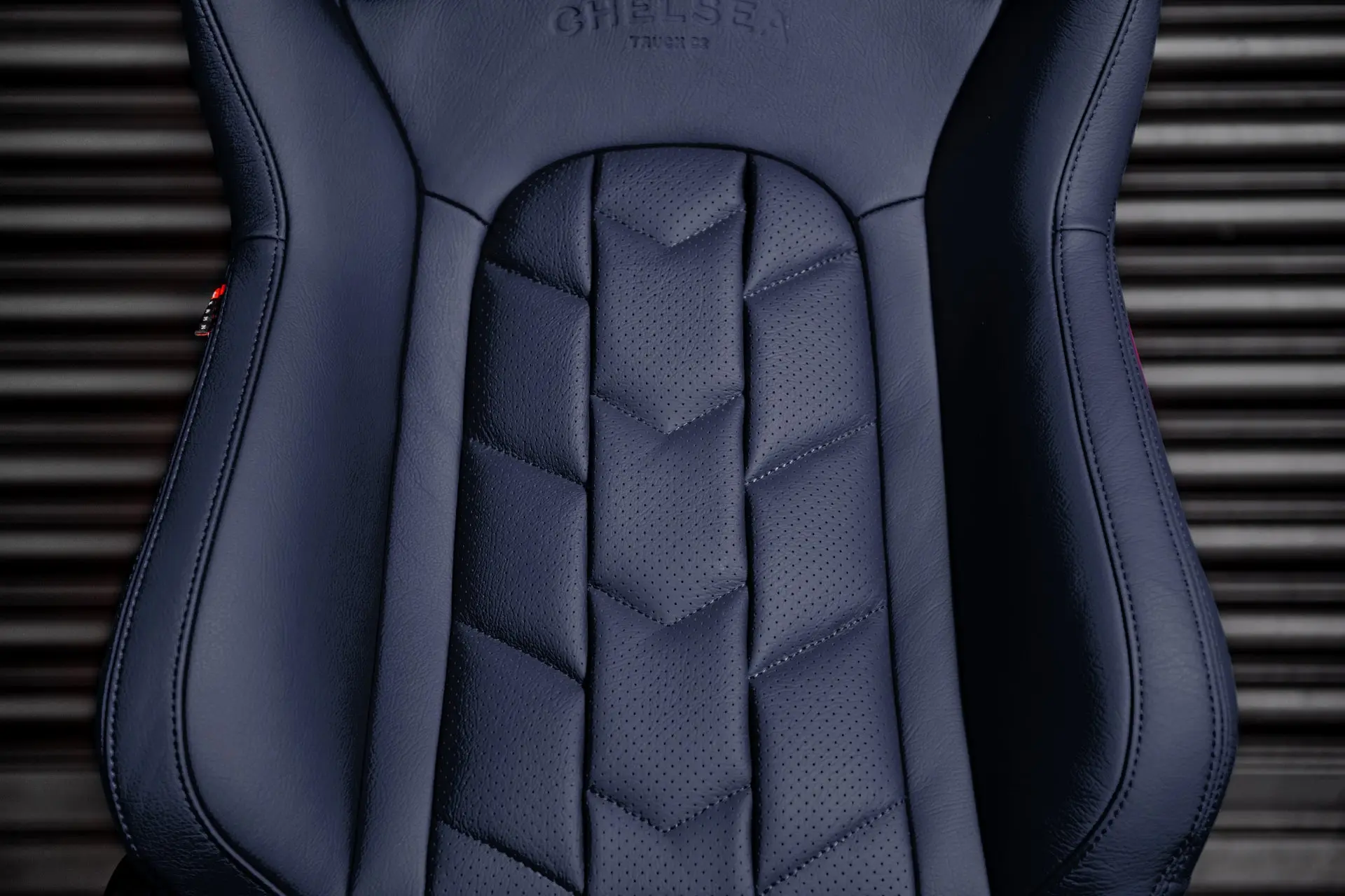 Land Rover Defender Heritage Sport Seats in Lightweight Vegan Leather (1991–2016) - Image 8