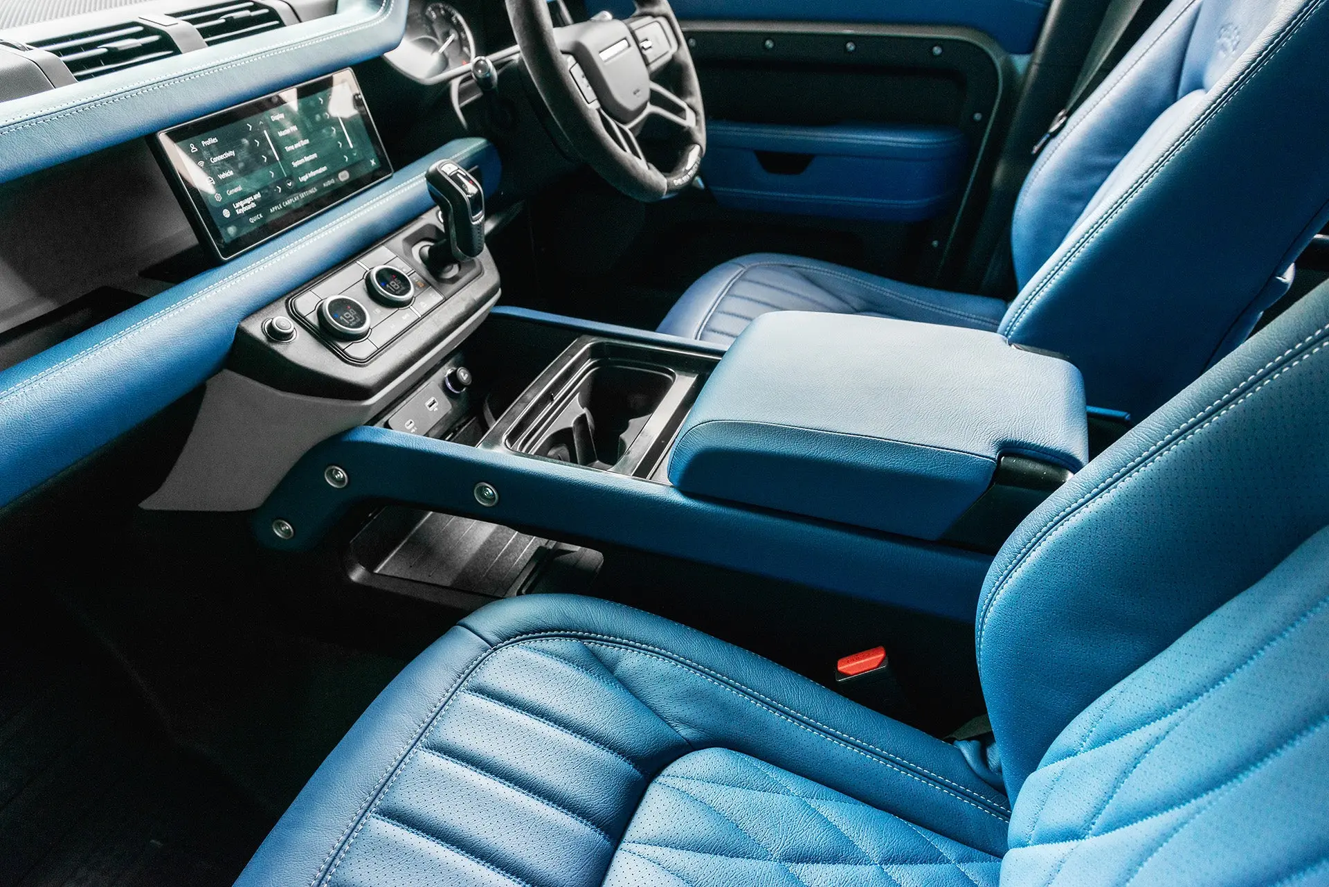 Centre Console with Armrest for Land Rover Defender (2020 Onwards) - Image 4