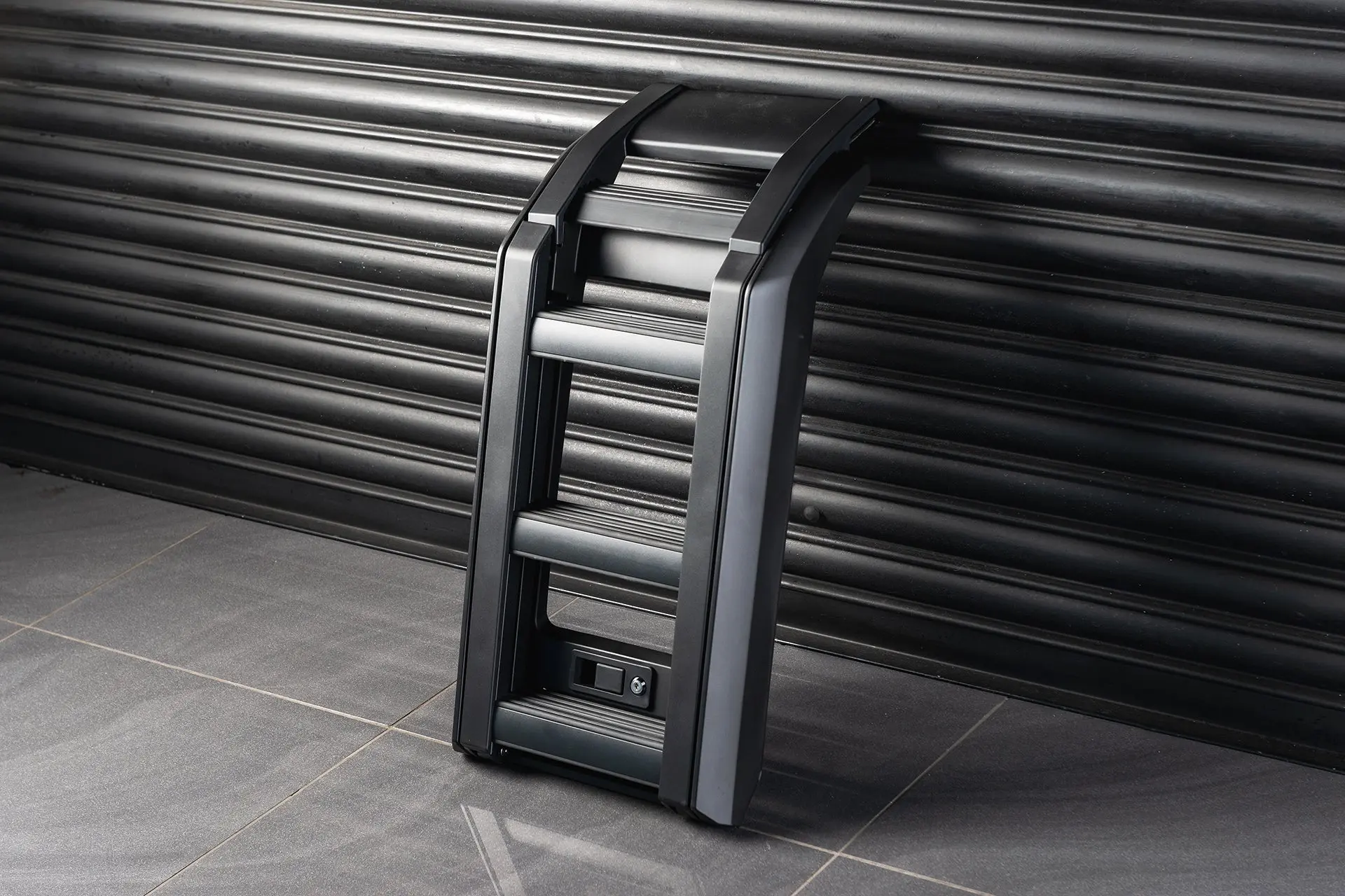 Deployable Side Ladder for Land Rover Defender (2020 Onwards) - Image 2