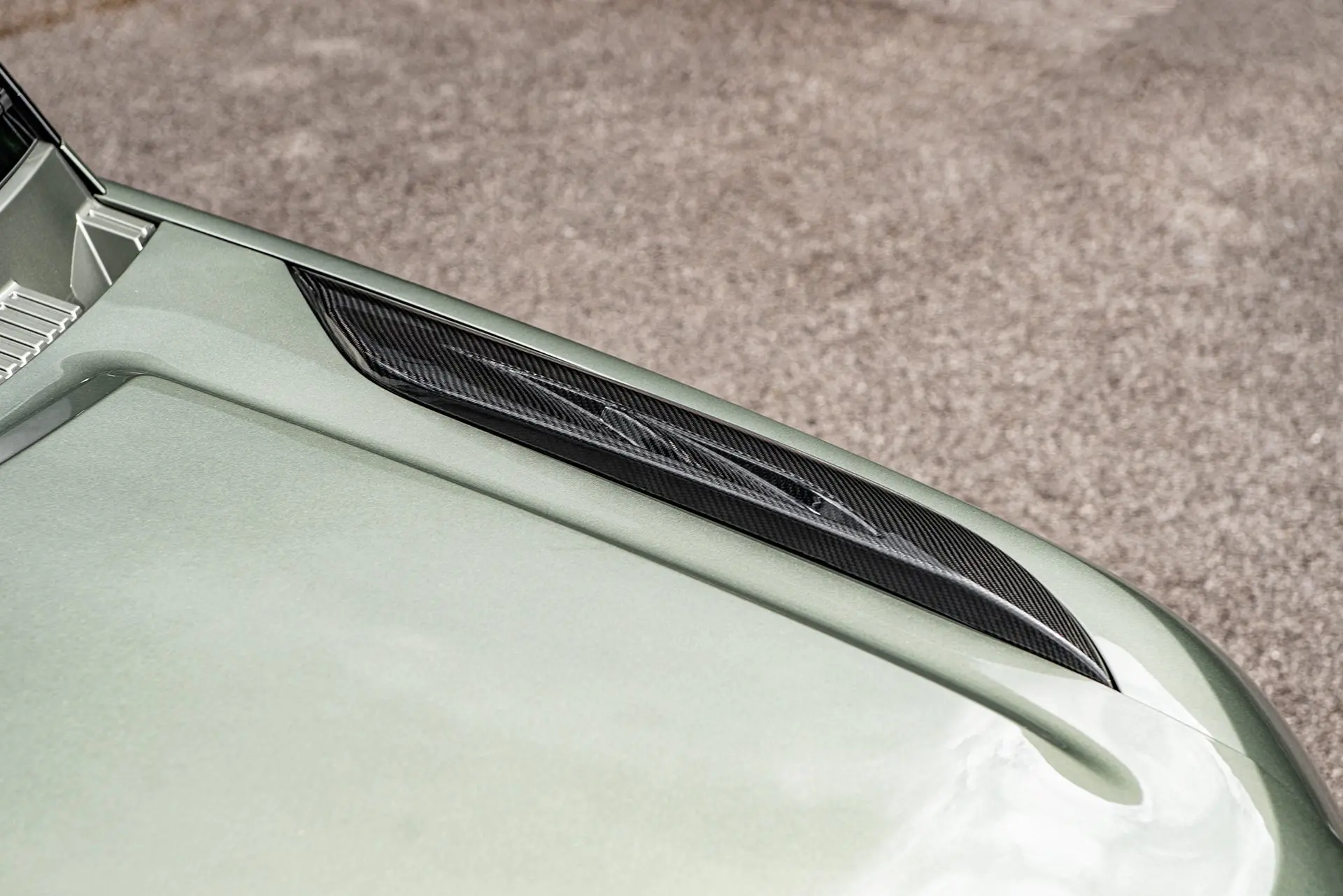 Exposed Carbon Bonnet Vents for Land Rover Defender (2020 Onwards) - Image 12