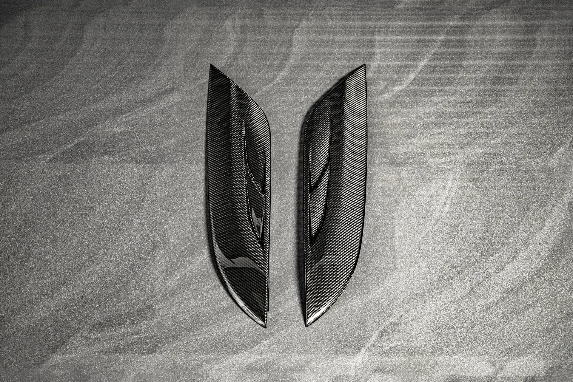 Exposed Carbon Bonnet Vents for Land Rover Defender (2020 Onwards) - Image 4
